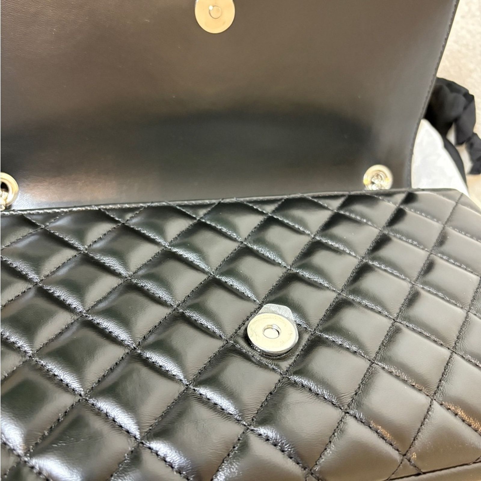 Versace Versace Black Quilted Lambskin Leather Shoulder Bag Size ONE SIZE - 6 Thumbnail