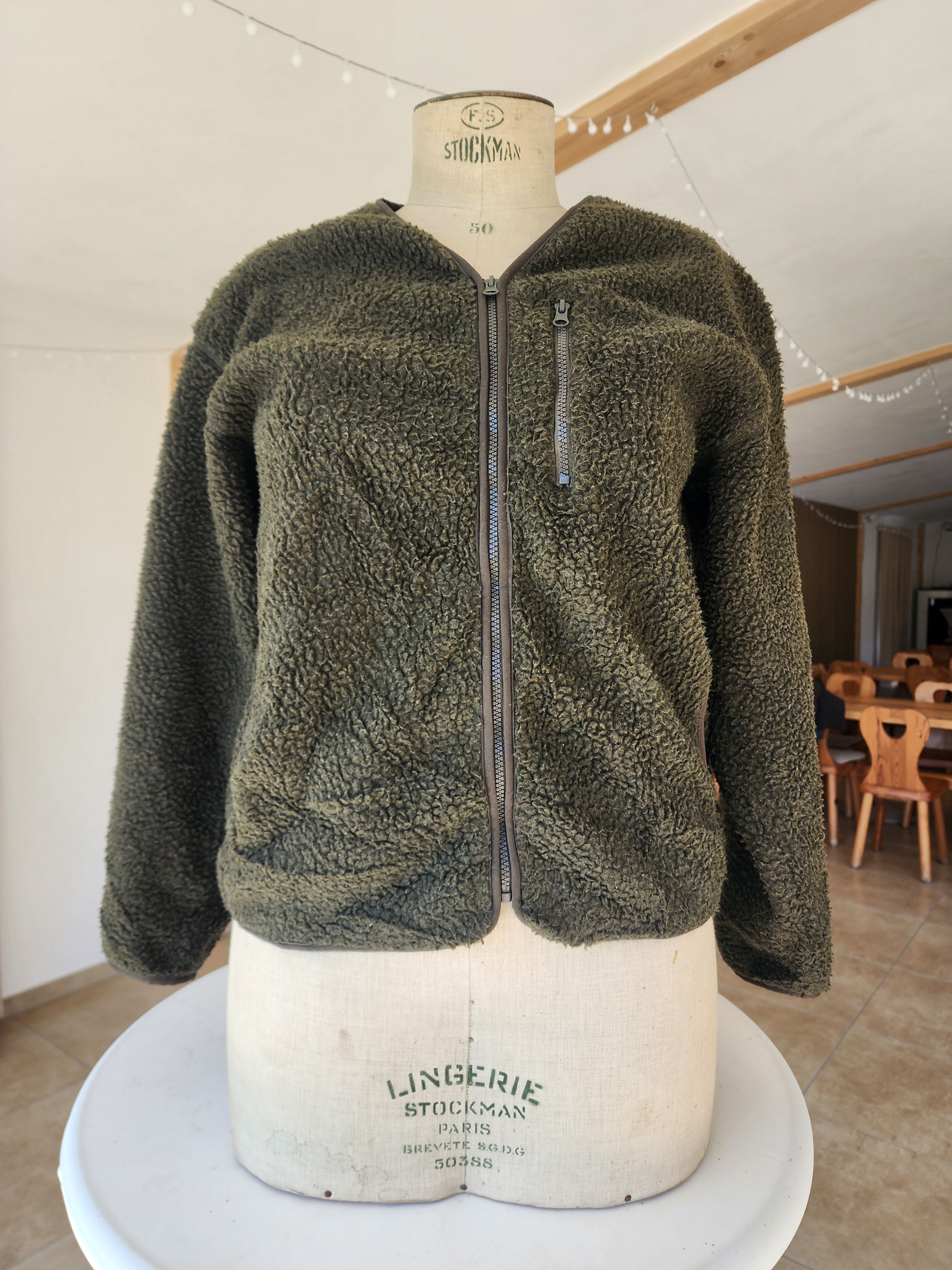Jun Takahashi GU Uniqlo x Undercover Sherpa Jacket – Jun Takahashi (L Size US L / EU 52-54 / 3 - 1 Thumbnail