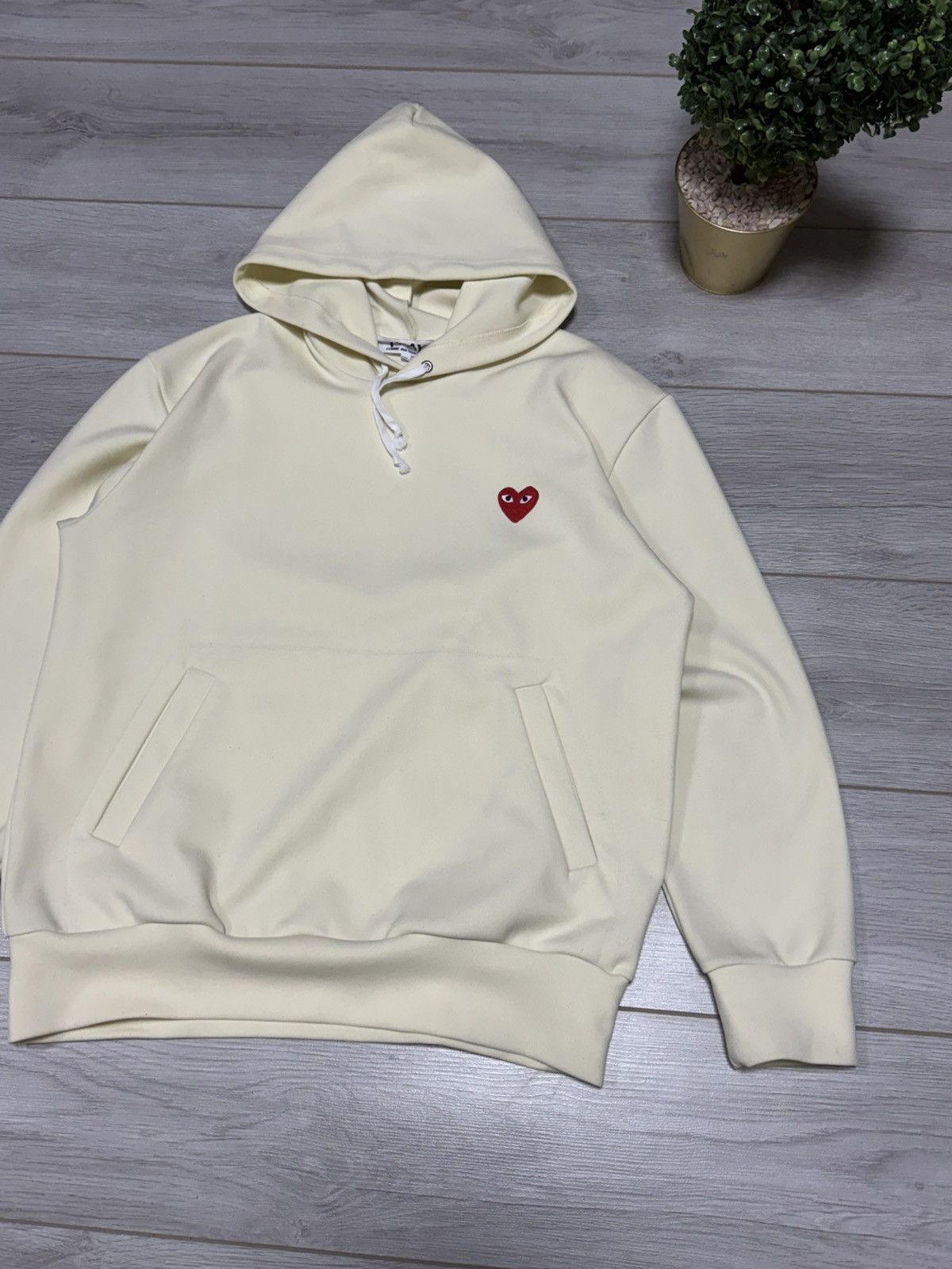 Comme des Garcons PLAY PLAY Comme des Garcons hoodie heart japan CDG Size US XL / EU 56 / 4 - 2 Thumbnail