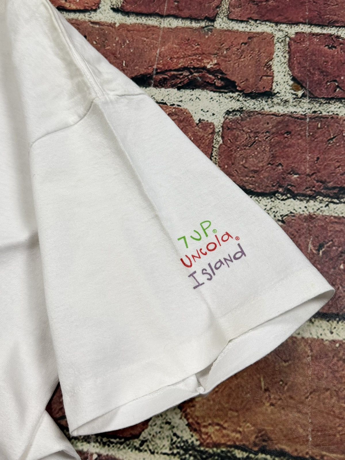 Other Vintage 7 Up Uncola Island Soda Promo T-Shirt Single Stitch Size US XL / EU 56 / 4 - 7 Thumbnail