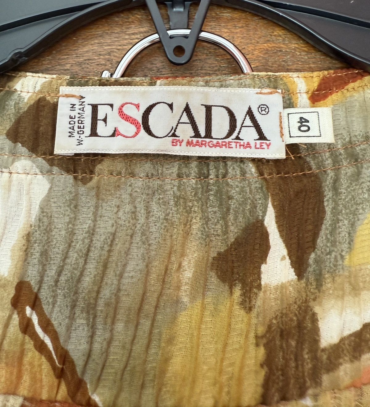Escada Escada Vintage Silk Tropical Floral 2pc Skirt Set - 40 (Med) Size S / US 4 / IT 40 - 2 Thumbnail