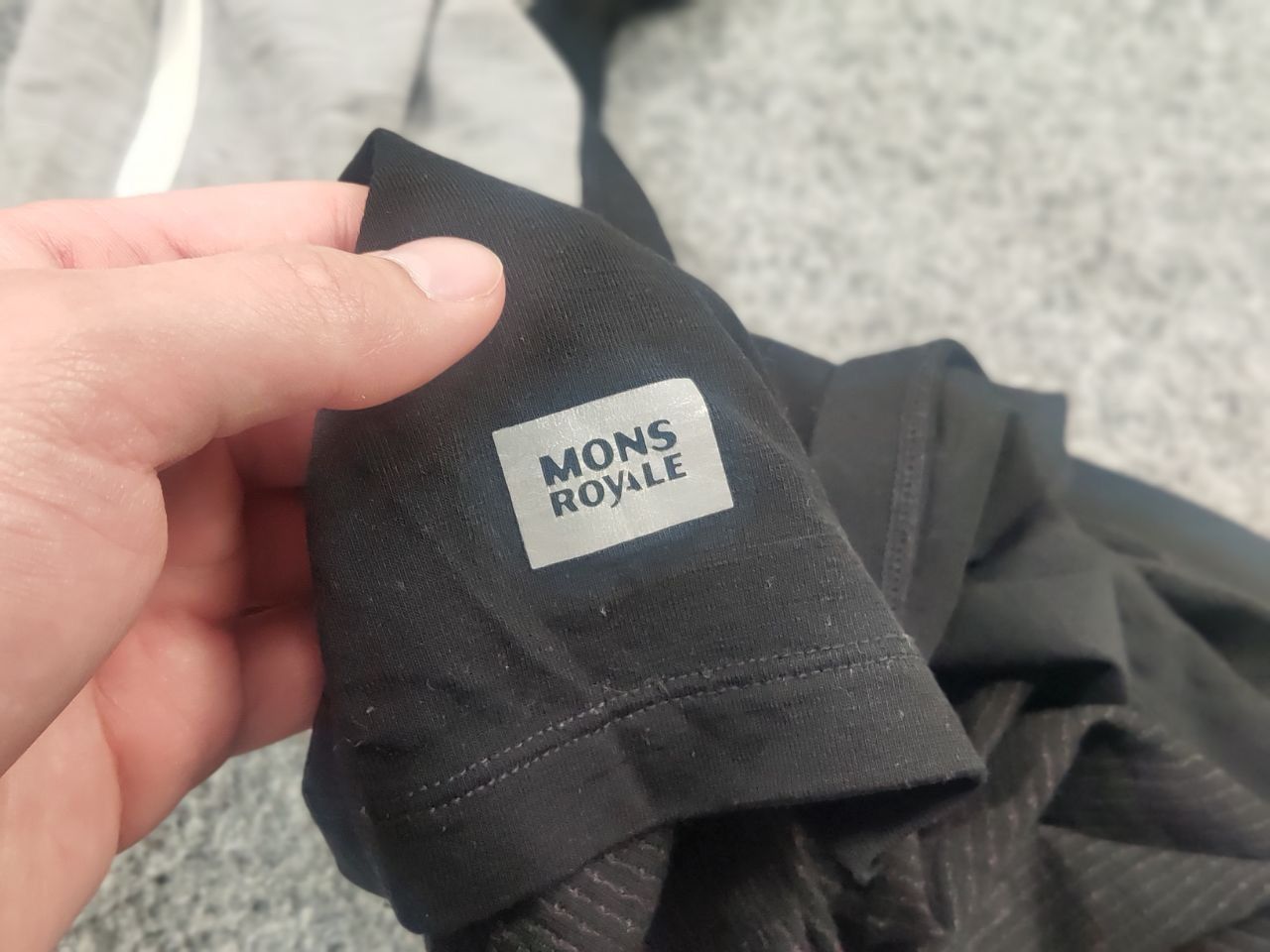Icebreaker Mons Royale merino Wool air con thermal T-shirt short zip Size US S / EU 44-46 / 1 - 16 Thumbnail