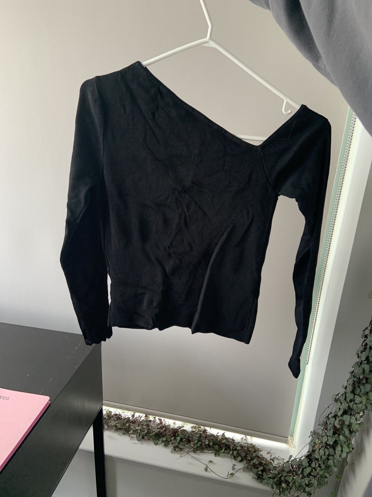 Zara Black off the shoulder top Size S / US 4 / IT 40 - 4 Thumbnail