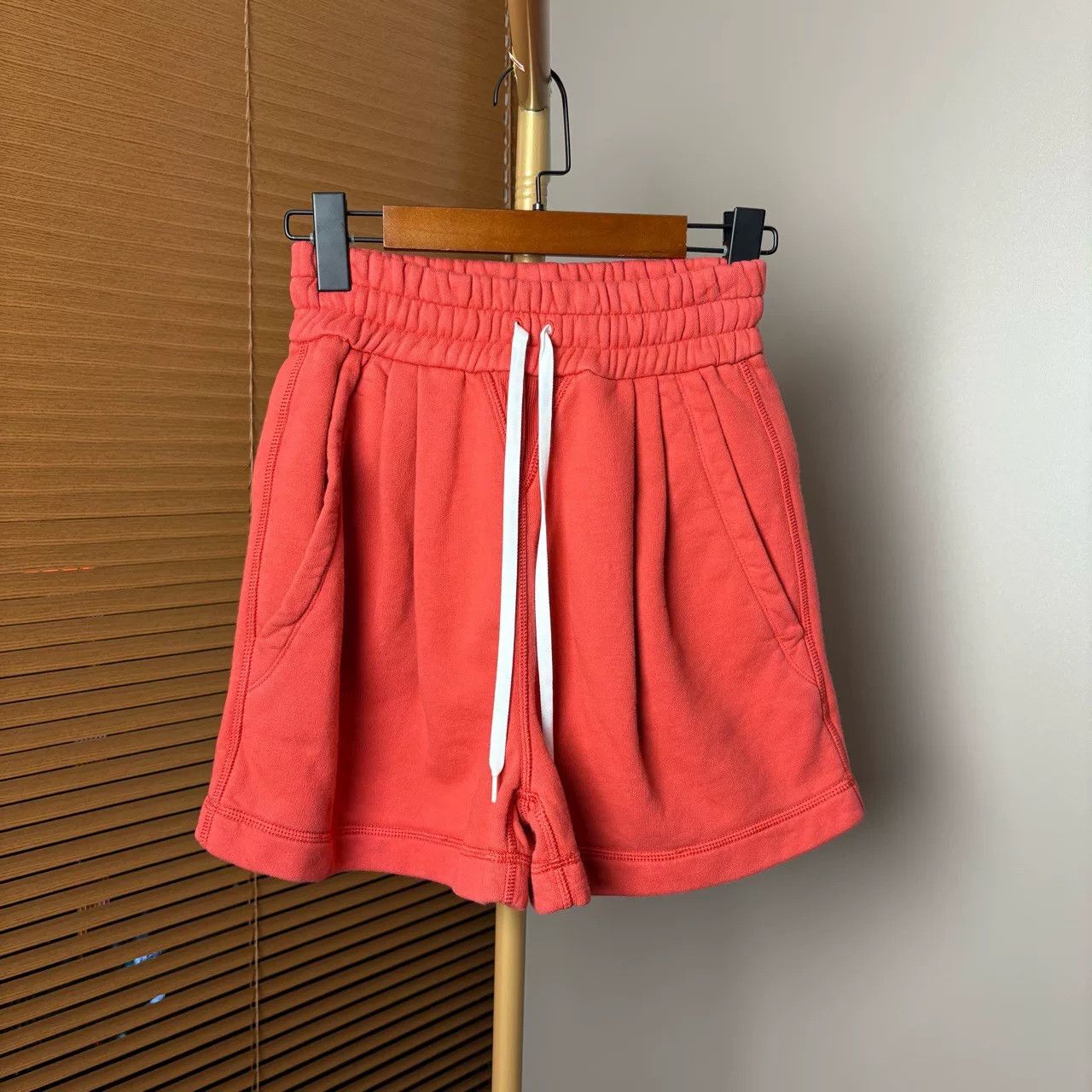 Miu Miu Miu Miu Red Logo Print Drawstring Shorts Size 38" / US 16 / IT 52 - 1 Thumbnail