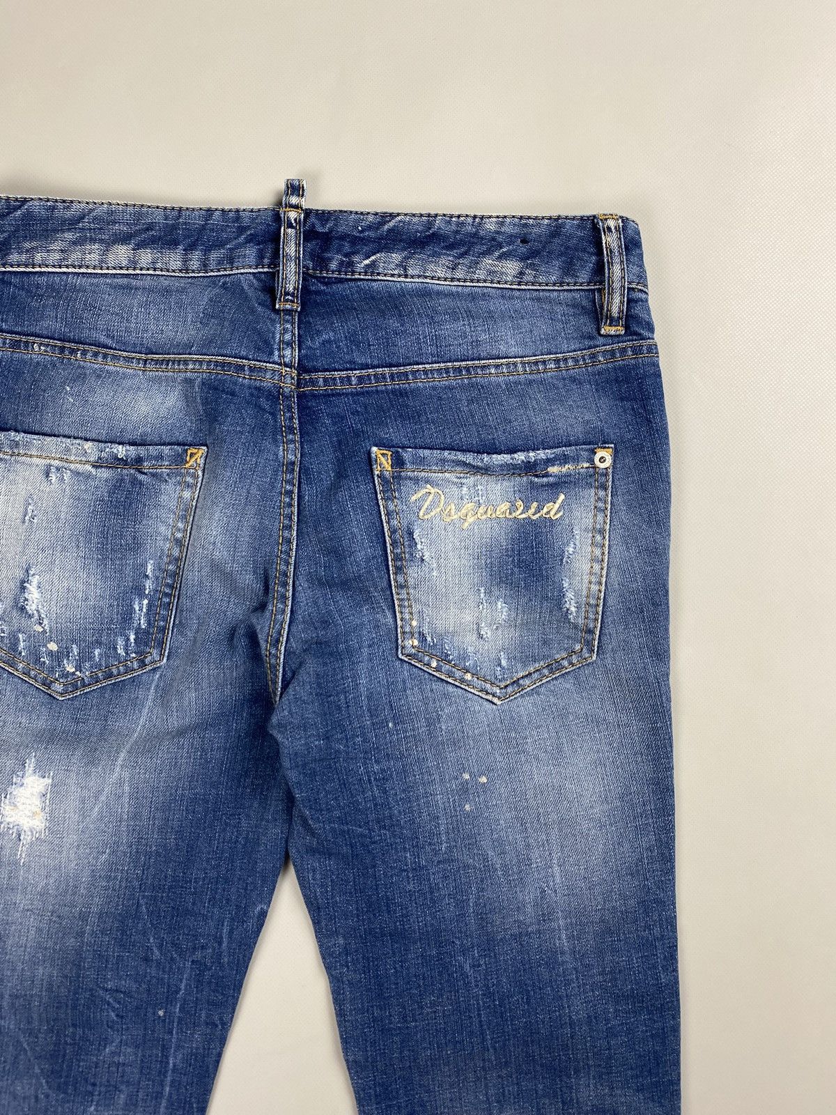Designer × Dsquared2 Dsquared ladies distressed denim cropped jeans size 38 Size 26" / US 2 / IT 38 - 24 Thumbnail