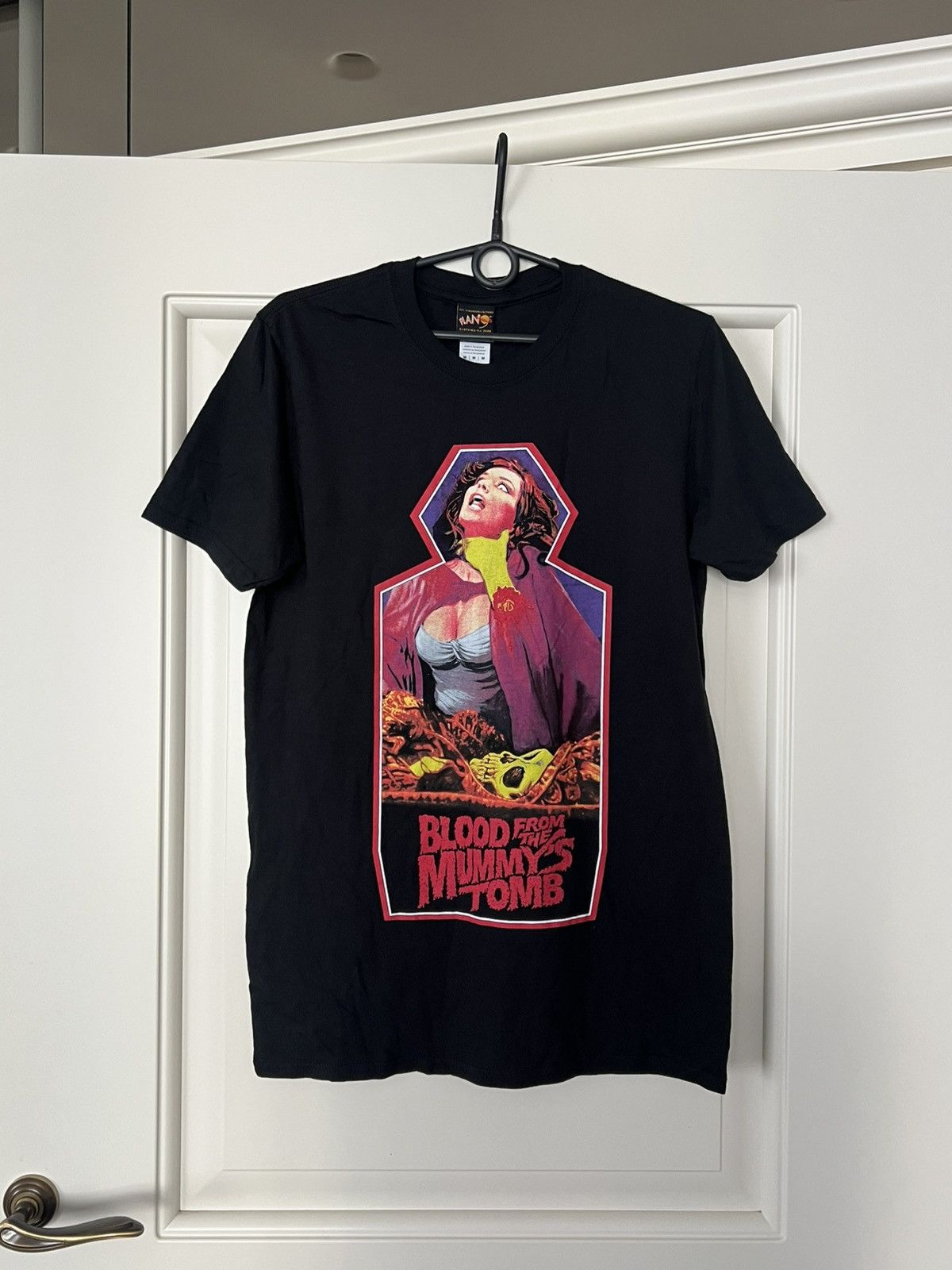Expert Horror Blood from the Mummy’s Tomb Hammer Horror Movie T-Shirt Tee Size US M / EU 48-50 / 2 - 1 Thumbnail