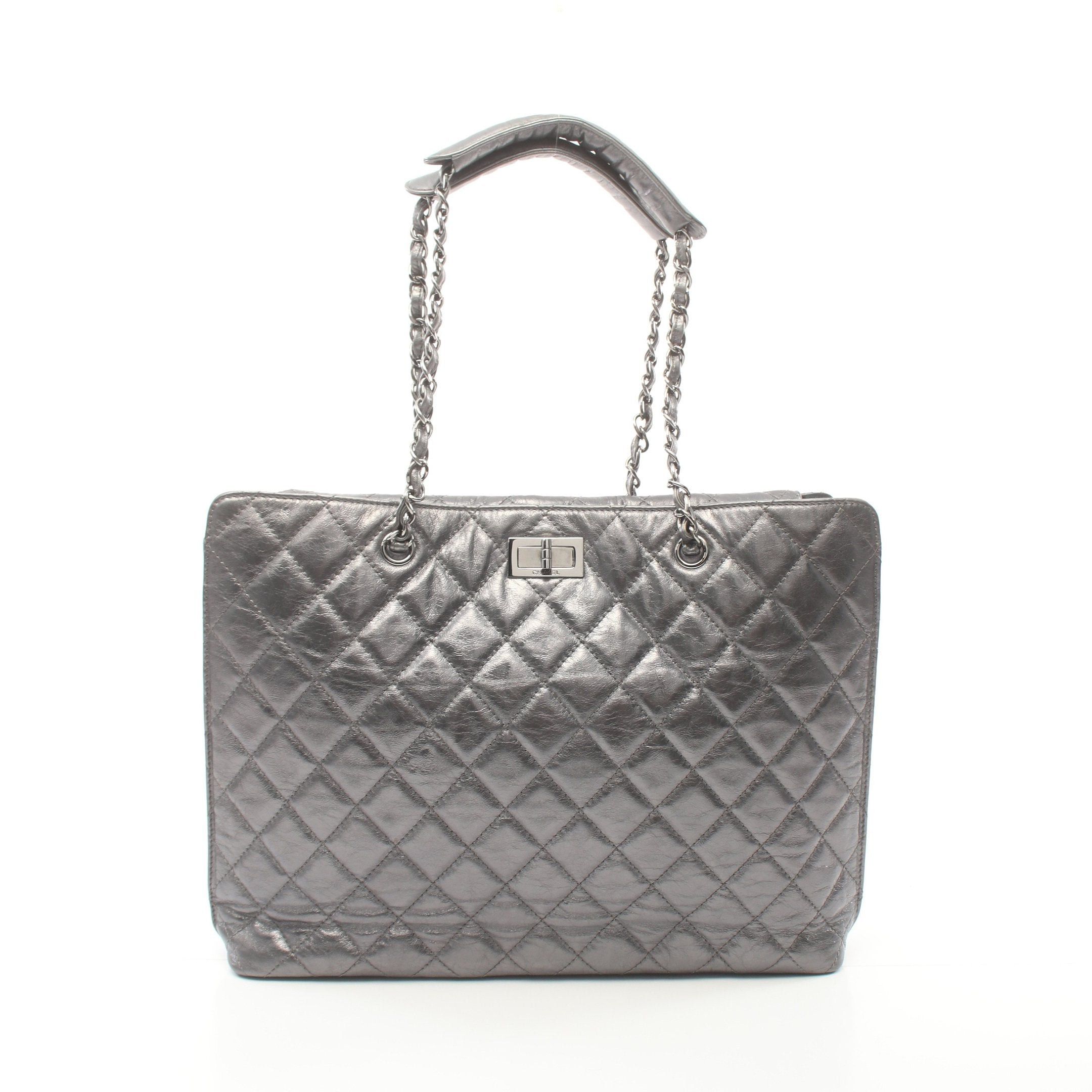 Chanel 2.55 Matelasse Chain Shoulder Bag Tote Leather Silver Hardware Bags Luggage