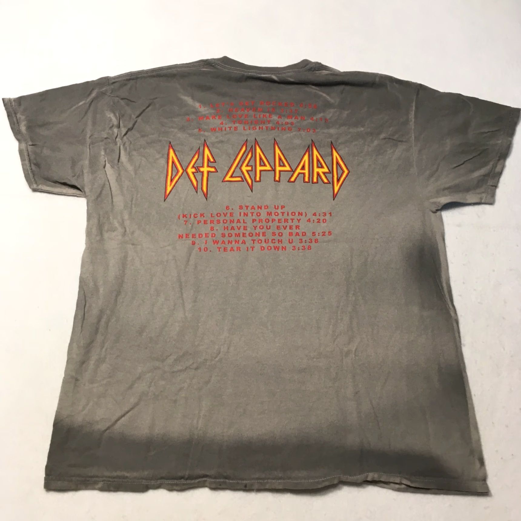 Doublet VINTAGE Def Leppard Adrenalize Tour Band T Mens M DOUBLE SIDED Short Sleeve Crew Neck Gray Cotton T-Shirt Men Bagde? Size US M / EU 48-50 / 2 - 7 Thumbnail