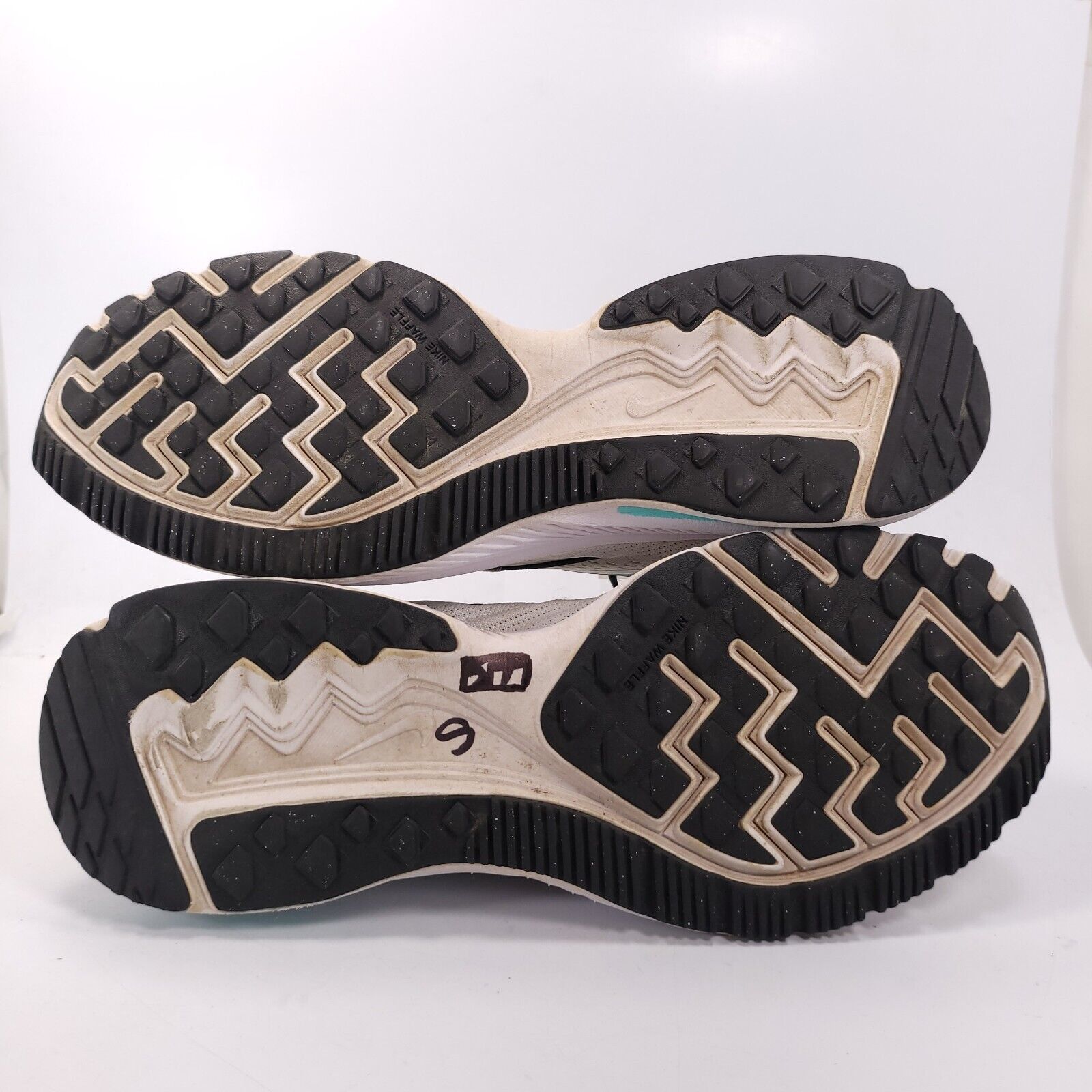 Nike Nike Zoom Winflo 3 Shoe Womens Size 9.5 831562-101 White Size US 9.5 / IT 39.5 - 7 Thumbnail