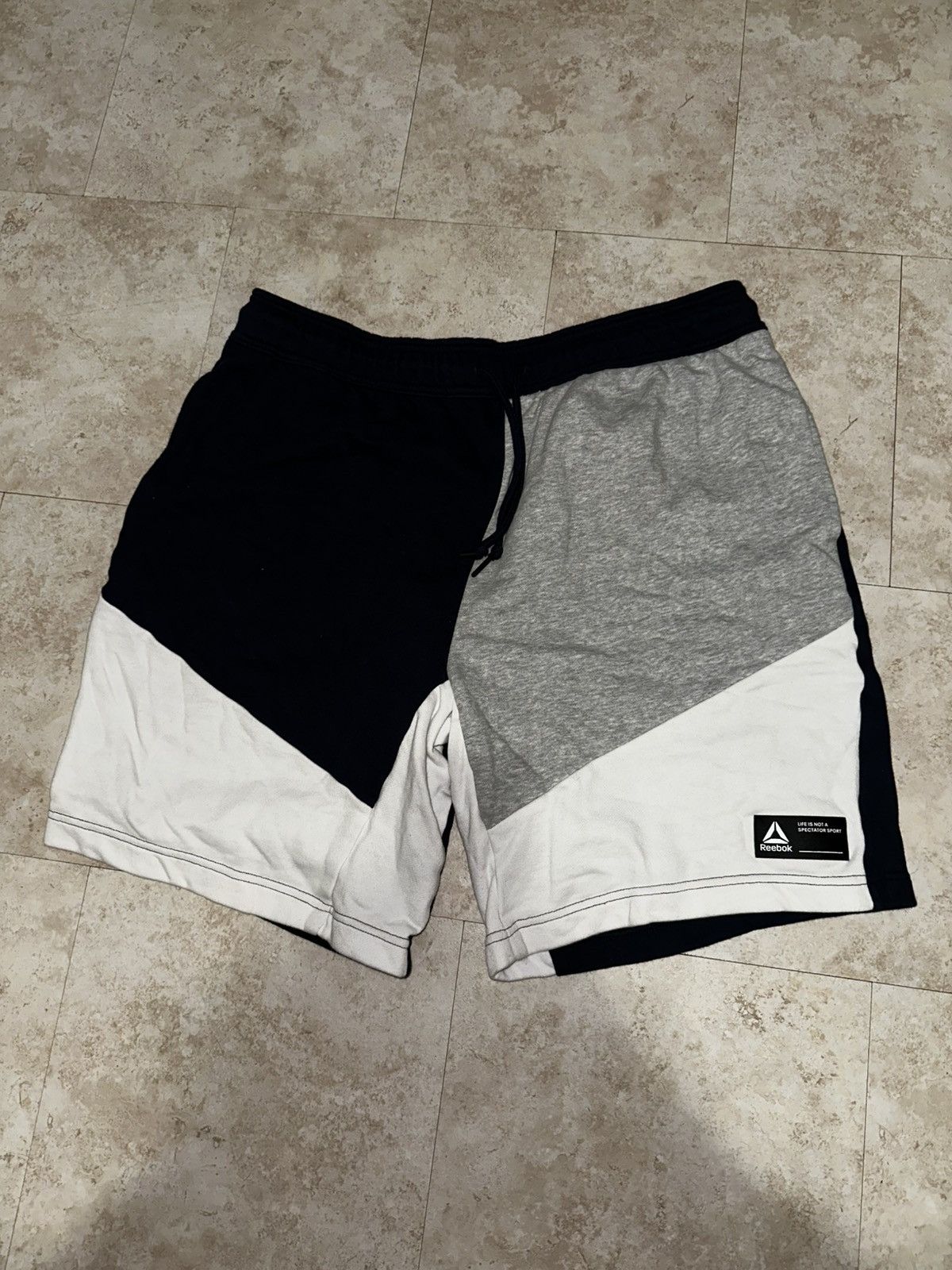 Reebok Reebok shorts Size US 34 / EU 50 - 1 Thumbnail