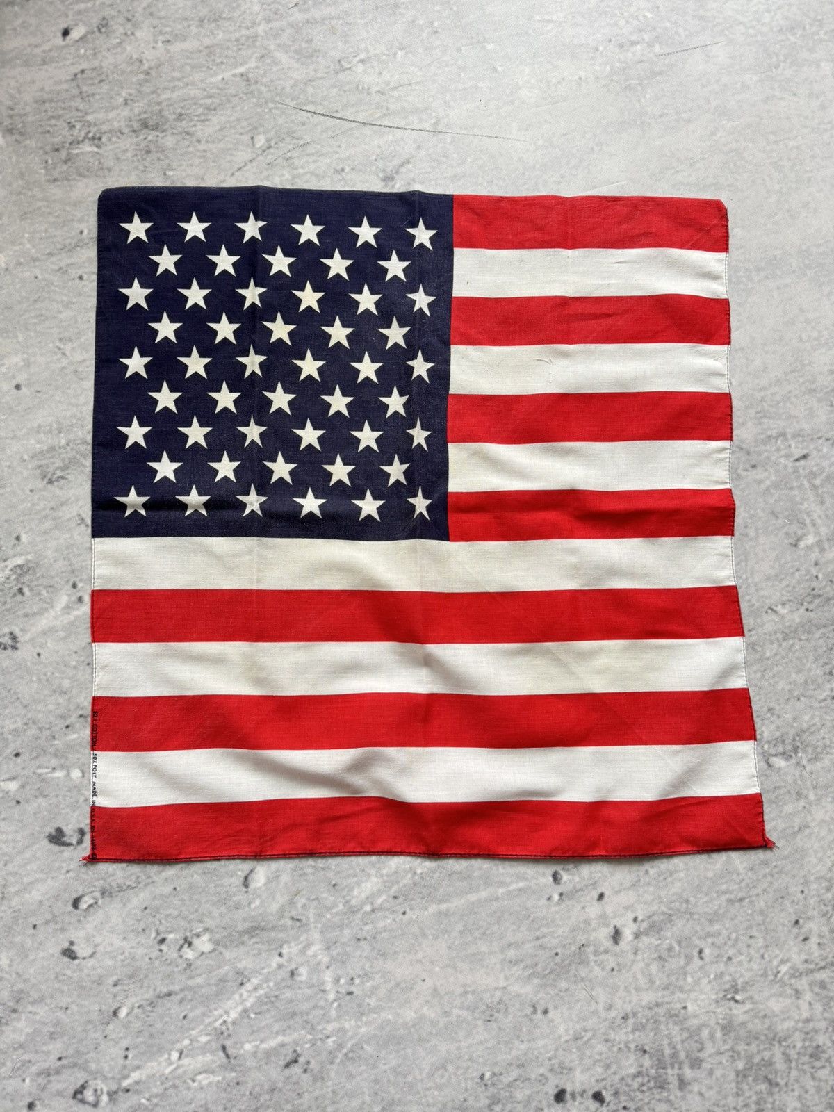 Vintage 🇺🇸Vintage 90-00s Bandana scarf retro USA FLAG handkerchief Size ONE SIZE - 1 Thumbnail