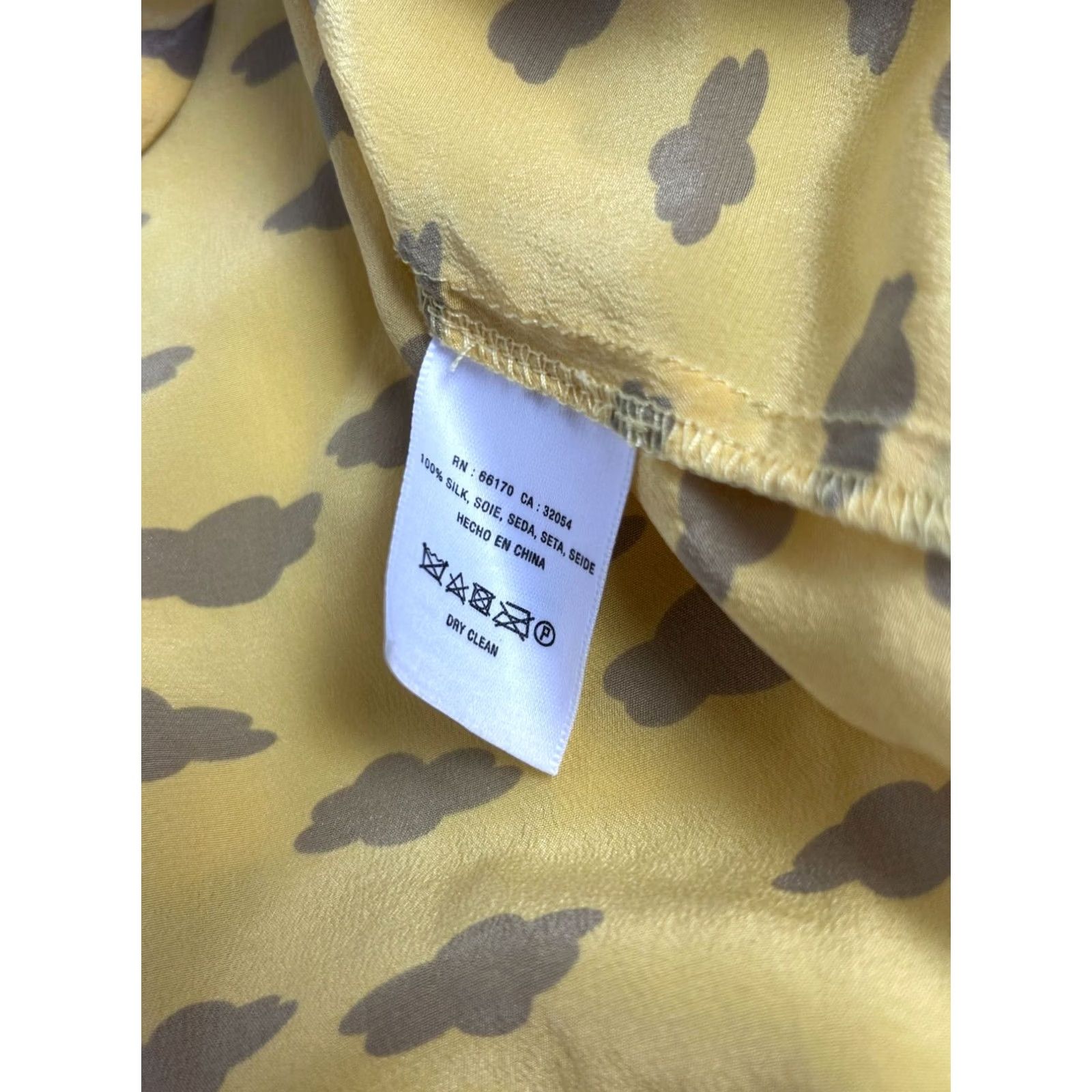 Vintage Maeve Anthropologie Silk Top Yellow Gray Clouds Graphic Print 3/4 Sleeve Small Silk Top Womens Size S / US 4 / IT 40 - 4 Thumbnail
