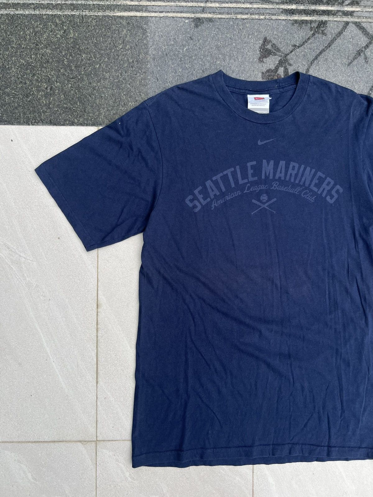 Nike × Vintage 90s Nike Seattle Mariners Vintage Y2K Big Logo Retro T-Shirt Size US S / EU 44-46 / 1 - 2 Thumbnail