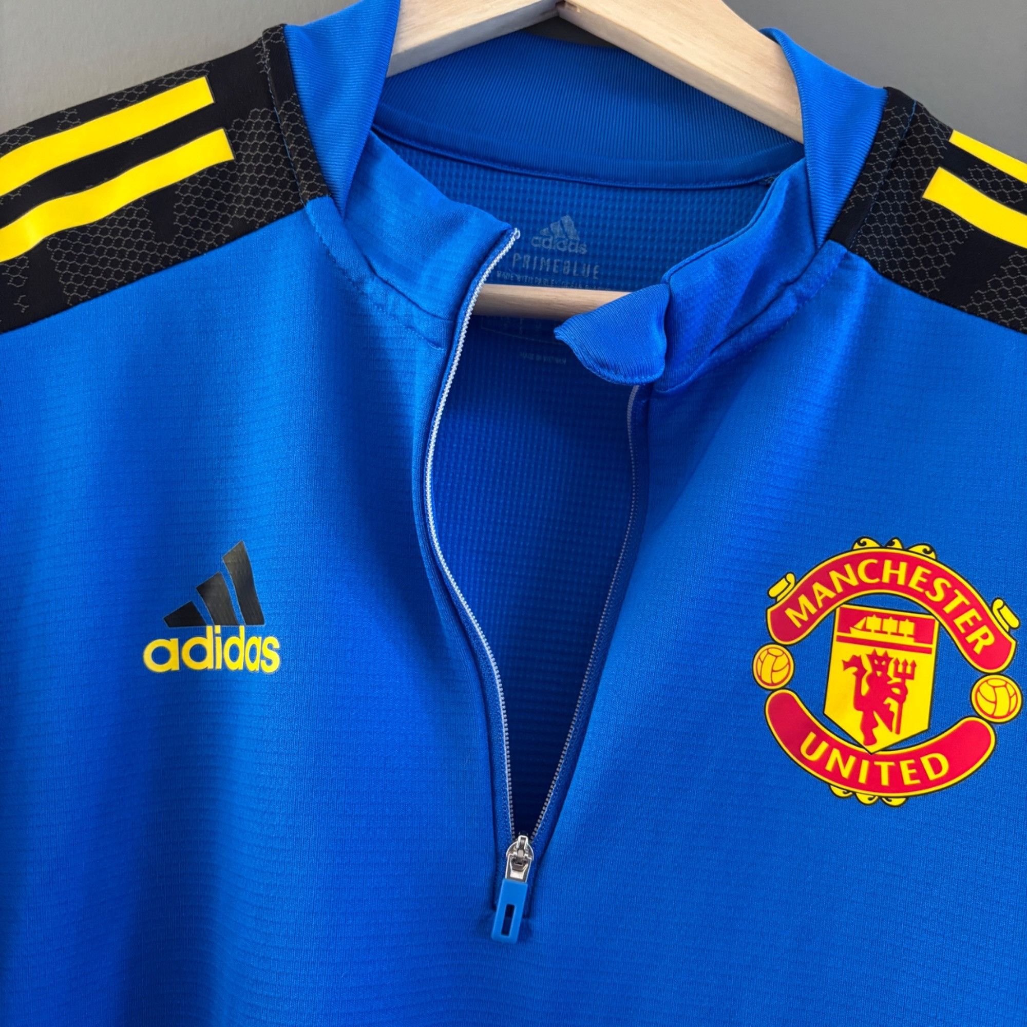 Adidas Adidas Manchester United 2021/22 Training Glow Blue Jersey S Size US S / EU 44-46 / 1 - 4 Thumbnail
