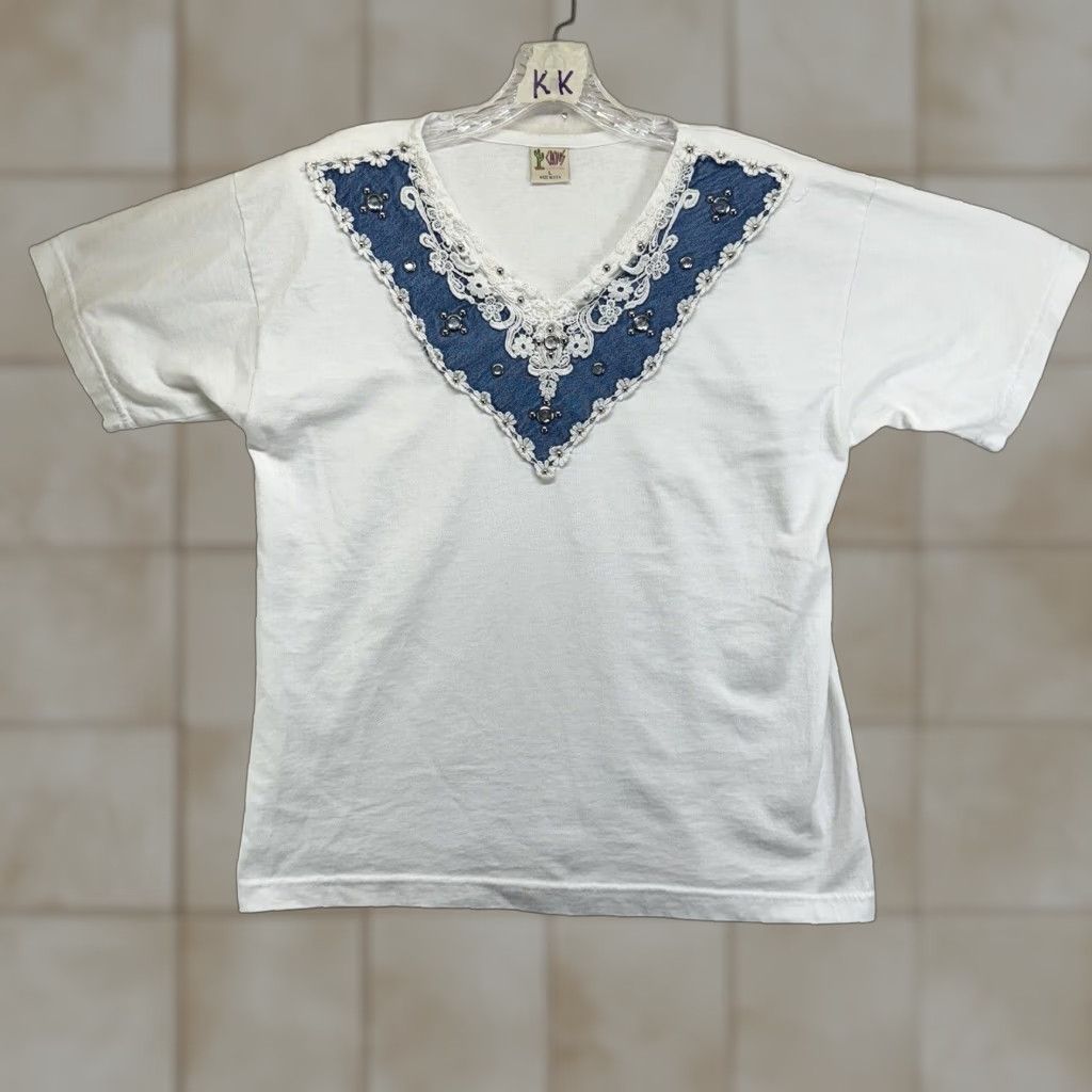 Vintage VINTAGE Cactus Women's T-Shirt Short Sleeve Cotton Embroidered Lace USA 90s White M/L Size M / US 6-8 / IT 42-44 - 1 Thumbnail