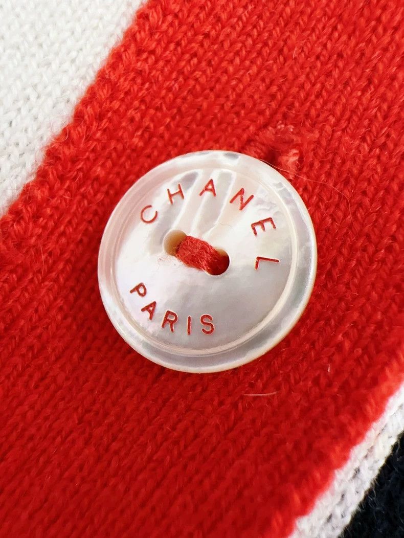 Chanel Chanel 19s beach series red border beige letter logo knitt Size XS / US 0-2 / IT 36-38 - 4 Thumbnail