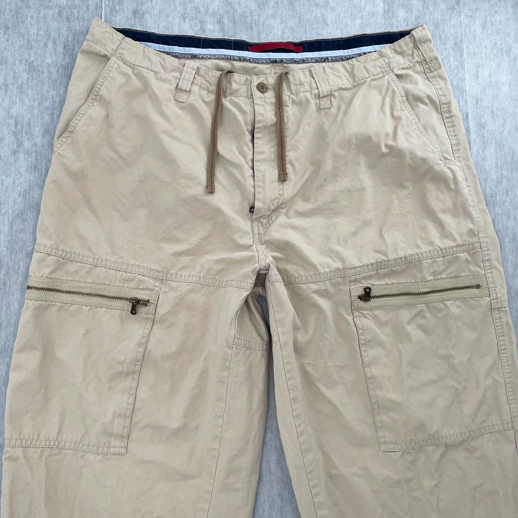 Tommy Hilfiger VINTAGE Tommy Hilfiger Pants Men Adult 36 Khaki Military Cargo Straight Fall Summer Winter Y2K Logo Baggy Size US 36 / EU 52 - 3 Thumbnail