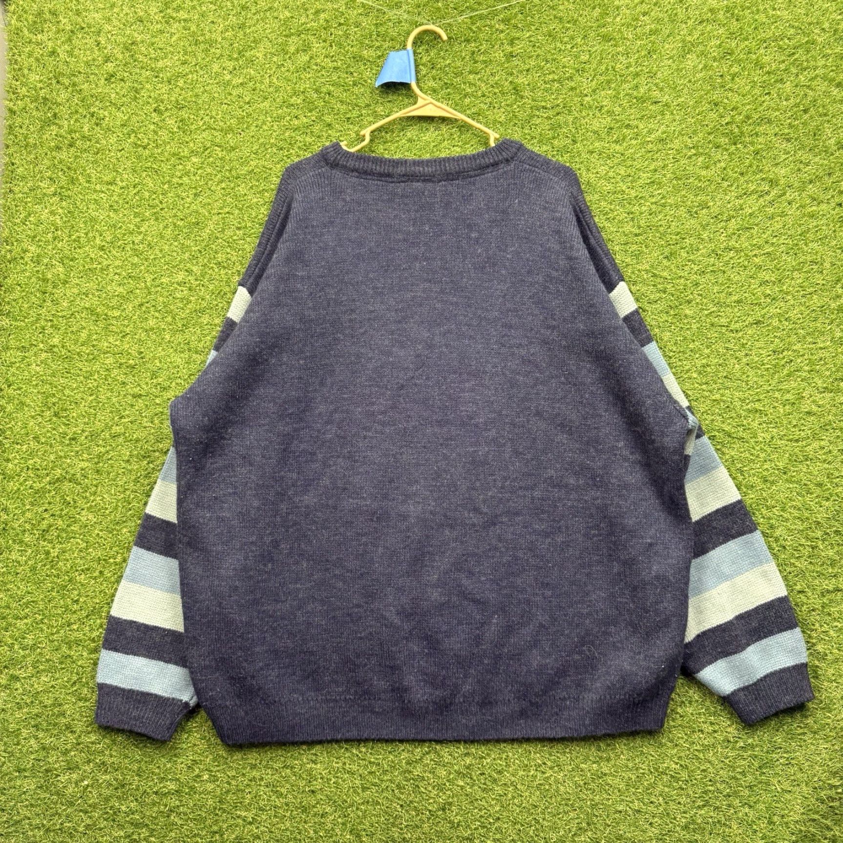 Fubu VINTAGE FUBU Sweater Mens 2XL Blue Hip Hop Pullover Crew Neck Heavyweight Knit Striped 2000s Size US XXL / EU 58 / 5 - 2 Thumbnail