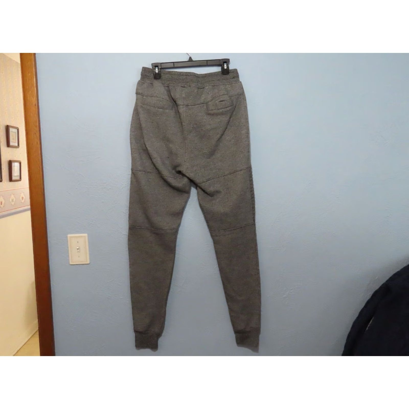 Vintage Swiss Cross Mens L Gray Sweatpants Jogger Fleece Tapered Pants Size US 33 - 6 Thumbnail