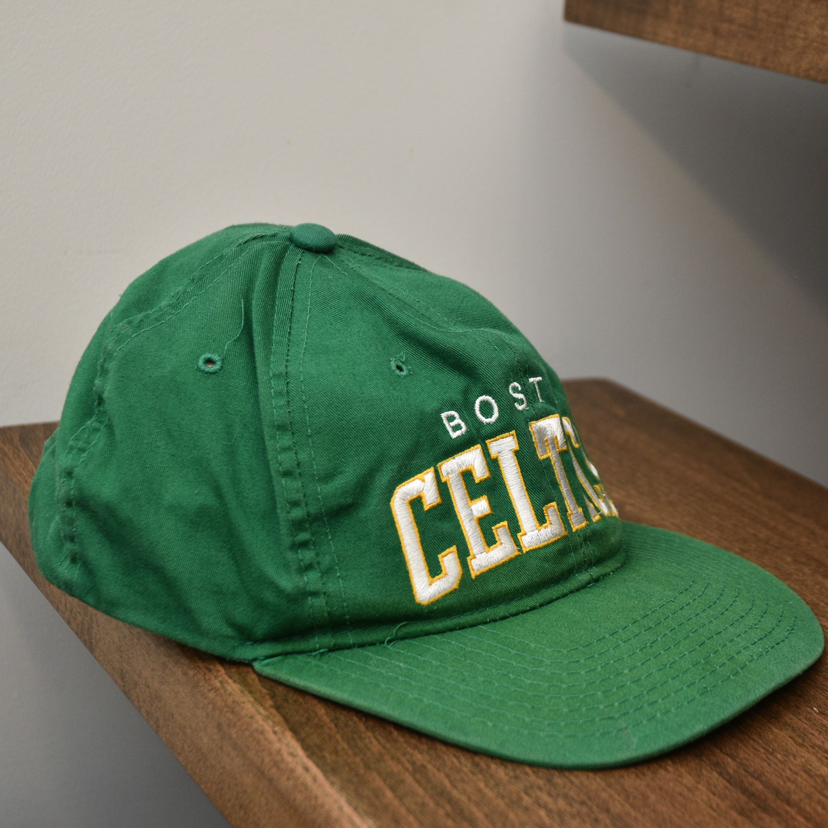Starter Vintage Boston Celtics Starter SnapBack cap hat arch sports Size ONE SIZE - 5 Thumbnail