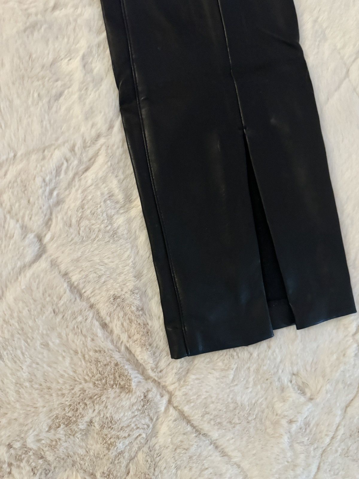 Abercrombie & Fitch Faux Leather Abercrombie Pants Size 28" / US 6 / IT 42 - 4 Thumbnail
