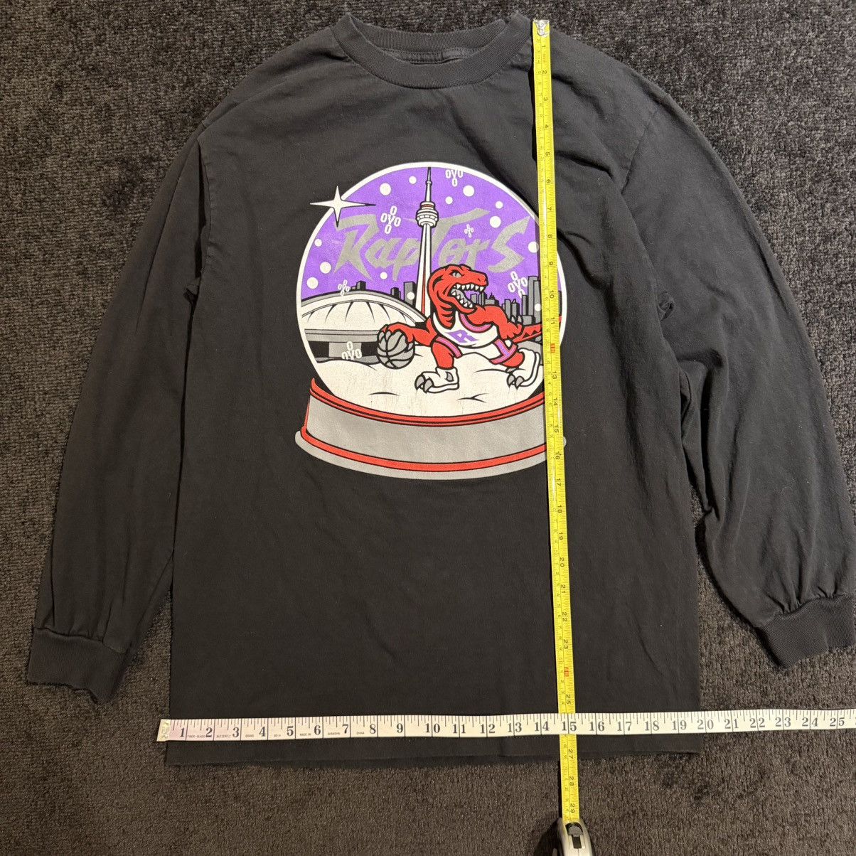 NBA × October's Very Own OVO X Raptors Christmas day game T 2019 Size US M / EU 48-50 / 2 - 7 Thumbnail