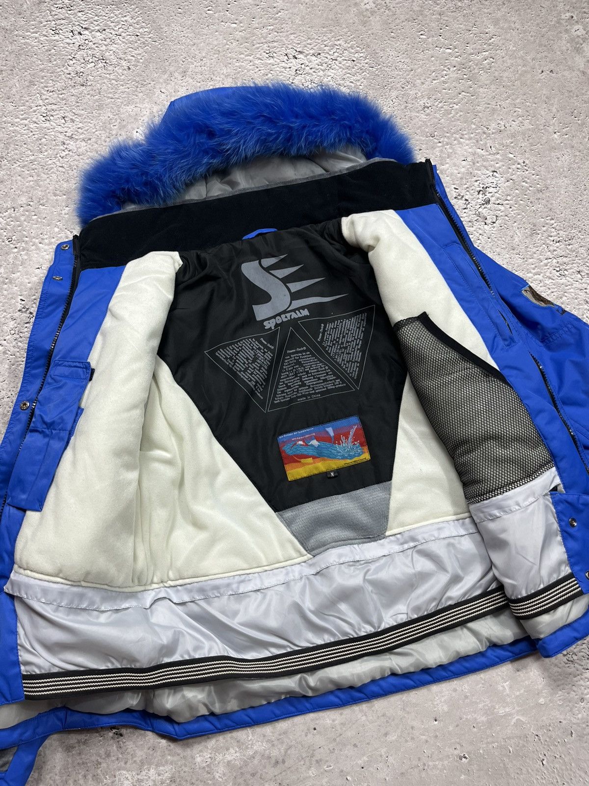 Sportalm Kitzbuhel Sportalm Blue White Ski Jacket M with Belt and Faux Fur Hood Size M / US 6-8 / IT 42-44 - 12 Thumbnail