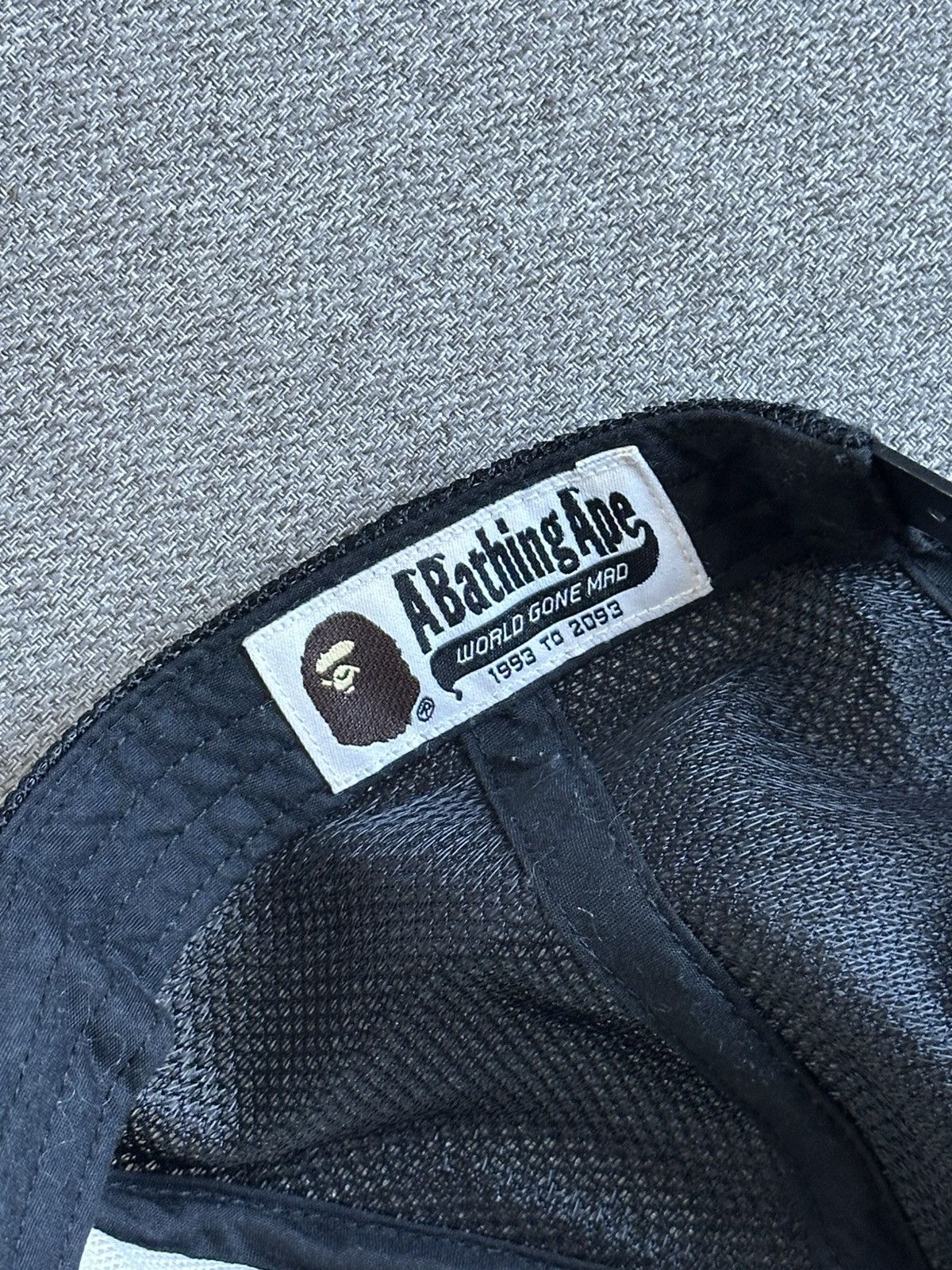 Bape BAPE Family Bag Apehead black/white trucker hat Size ONE SIZE - 6 Thumbnail