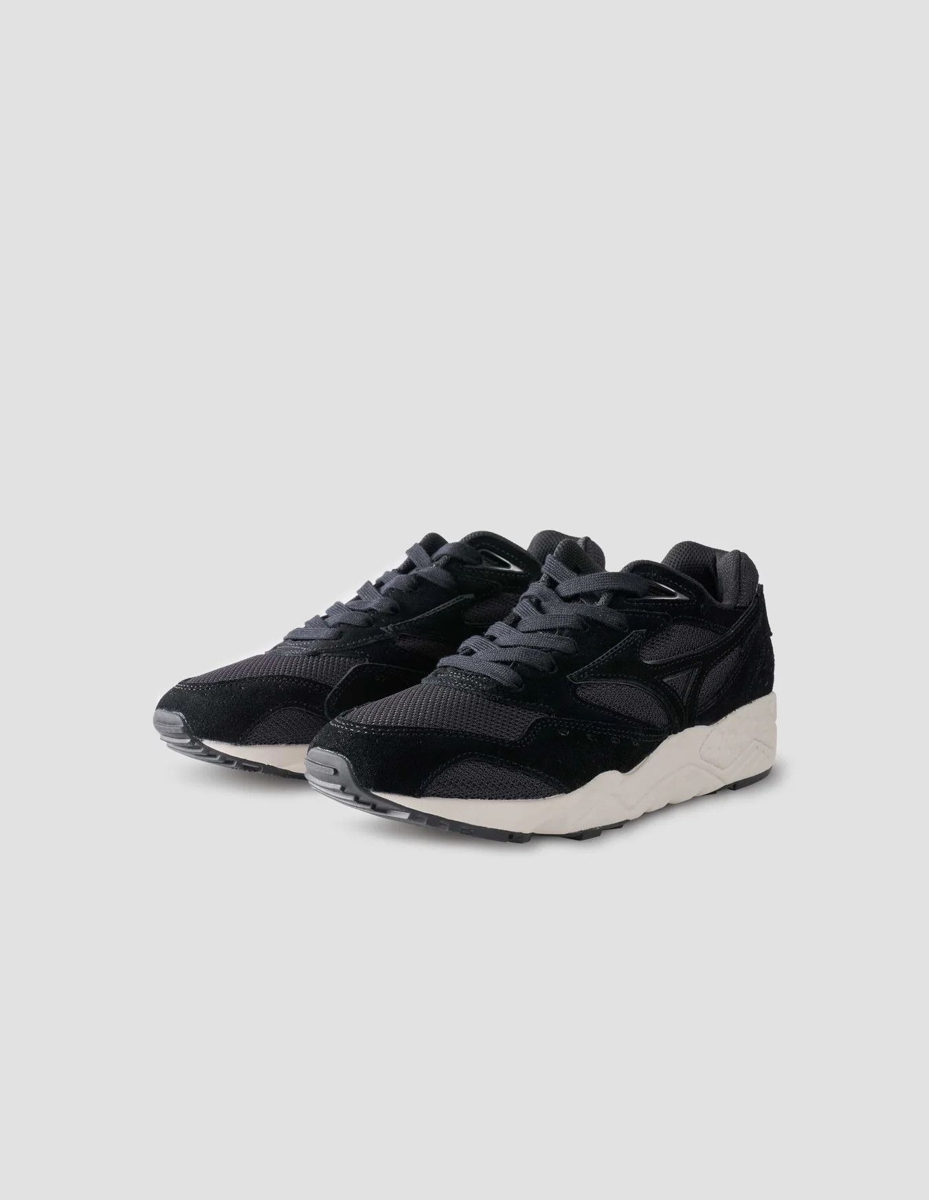 Margaret Howell × Mizuno Mizuno x Margaret Howell Training Shoe Size US 7.5 / IT 37.5 - 2 Thumbnail