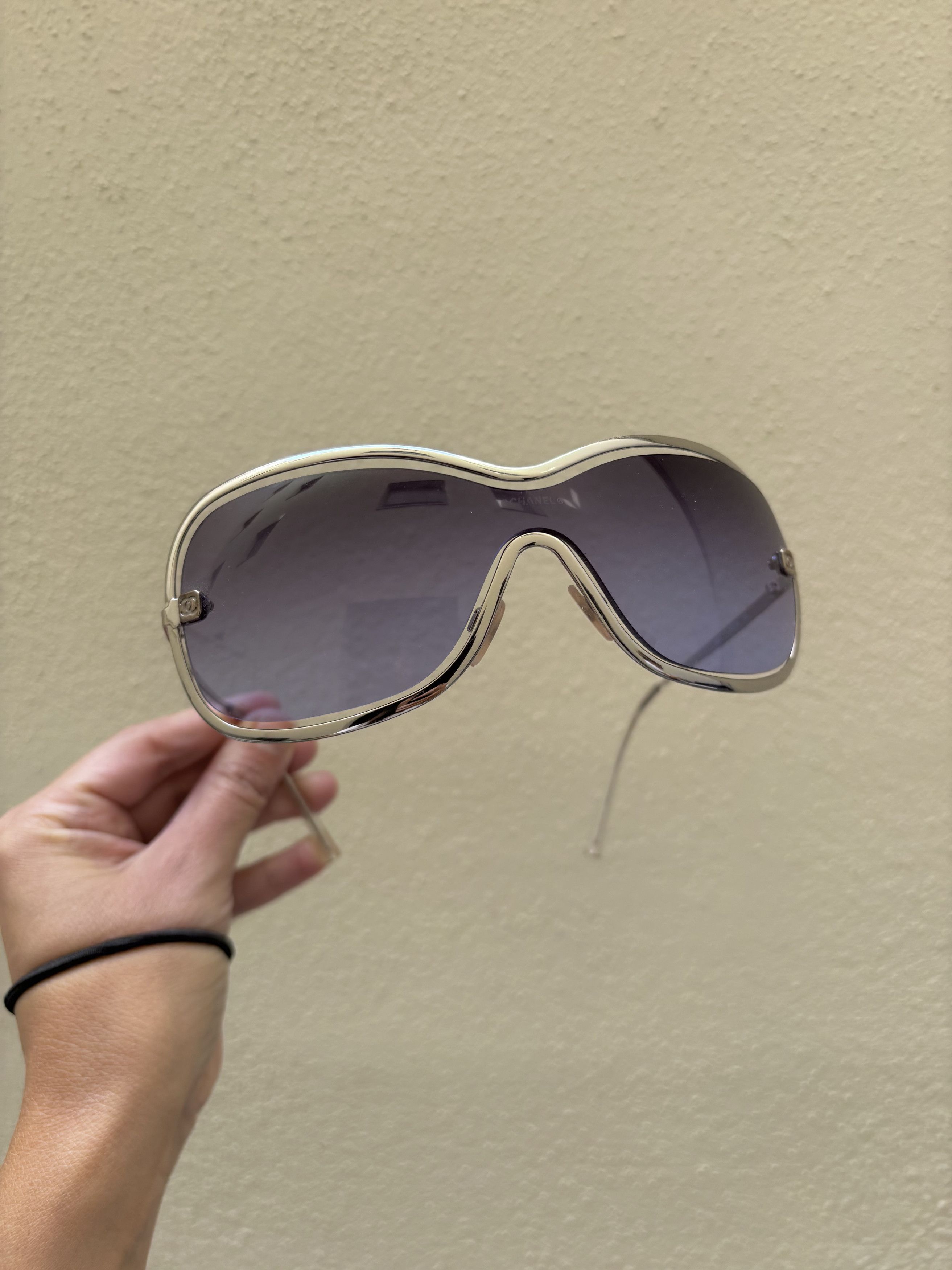 Chanel Chanel Sunglasses 4031 Rhinestone CC 4017 Rimless Vintage Size ONE SIZE - 2 Thumbnail