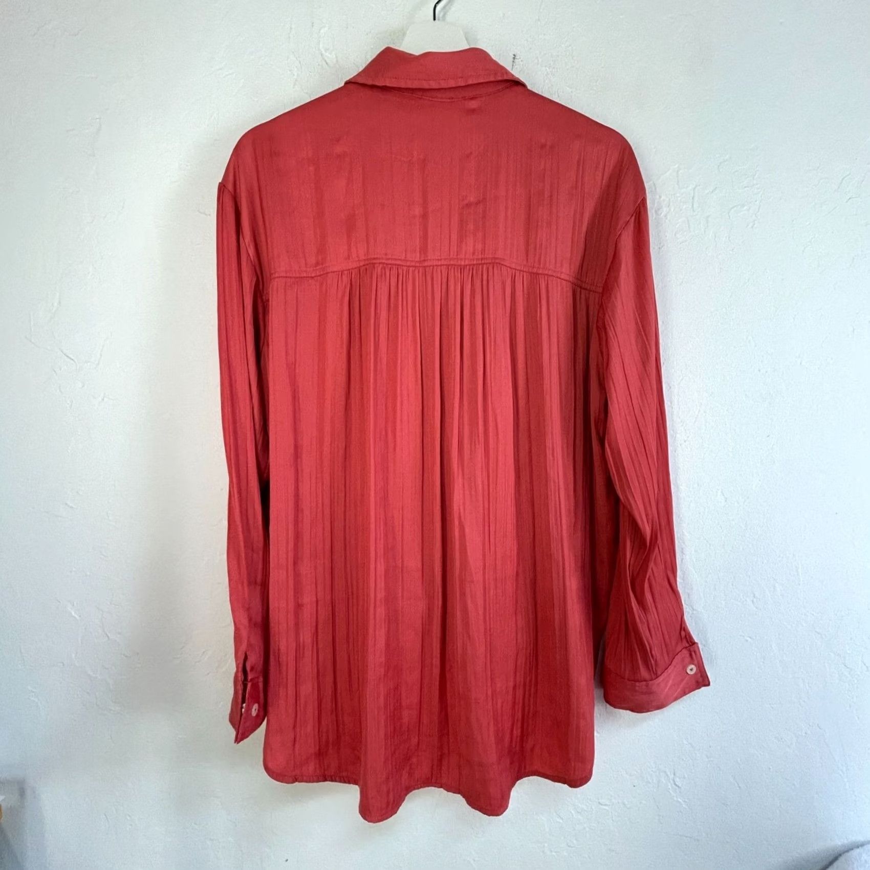 Anthropologie Anthropologie Coral Tie-Front Button-Up Blouse Long Sleeve M Womens Medium NWOT Size M / US 6-8 / IT 42-44 - 2 Thumbnail