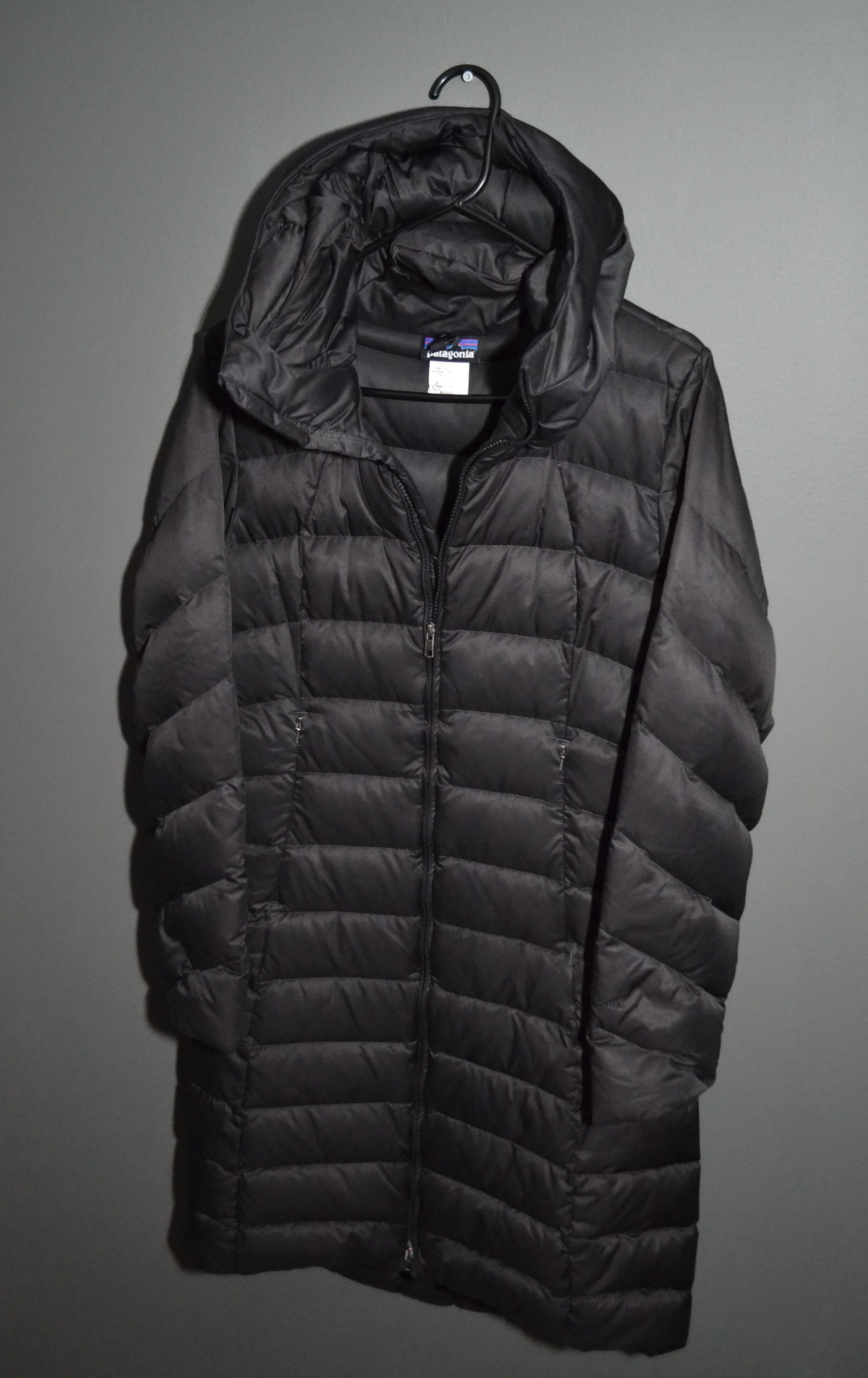 Long black patagonia coat on sale