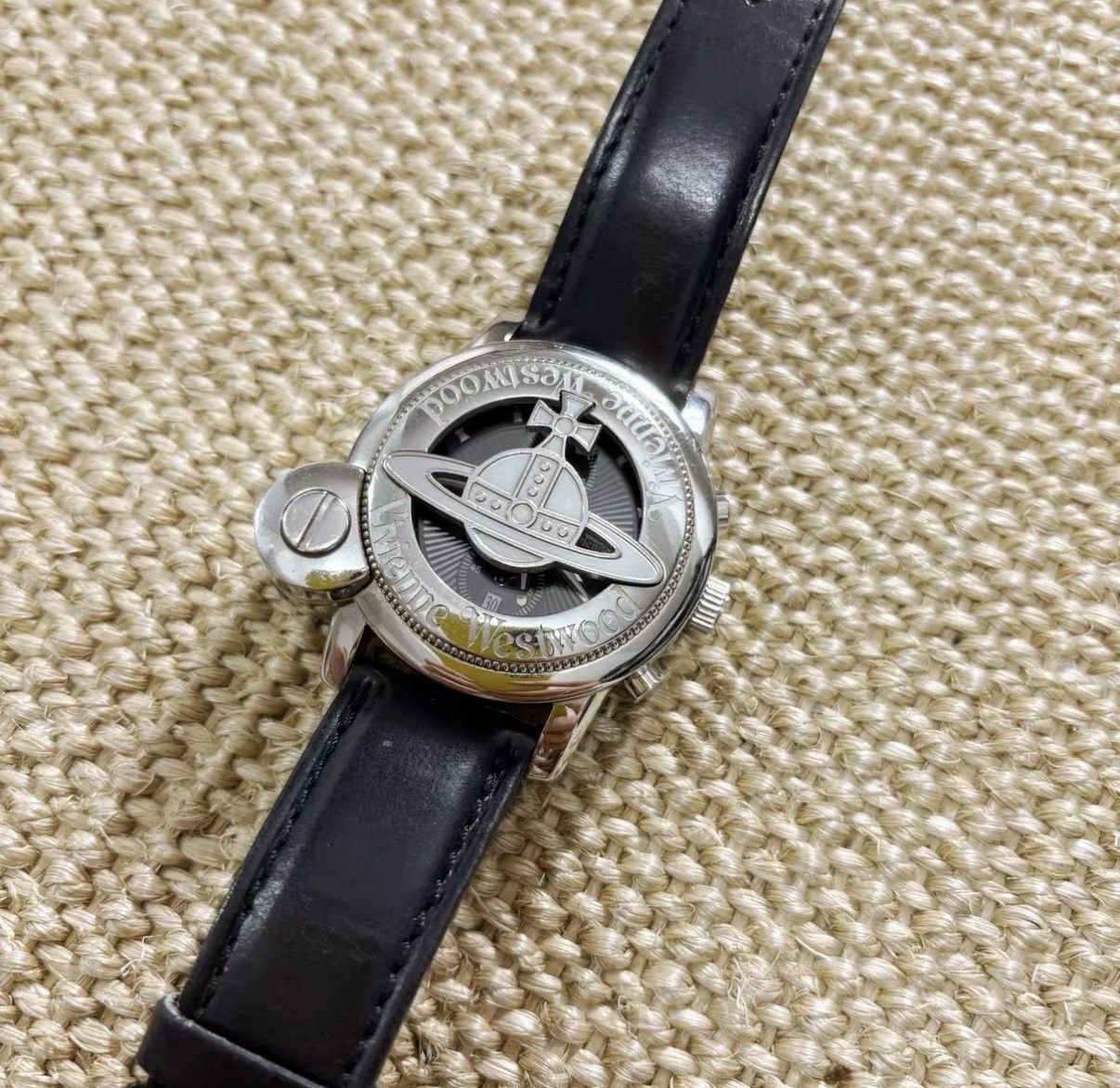 Vivienne Westwood Vivienne Westwood Sliding Saturn Black & Silver Watch J29 Size ONE SIZE - 6 Thumbnail