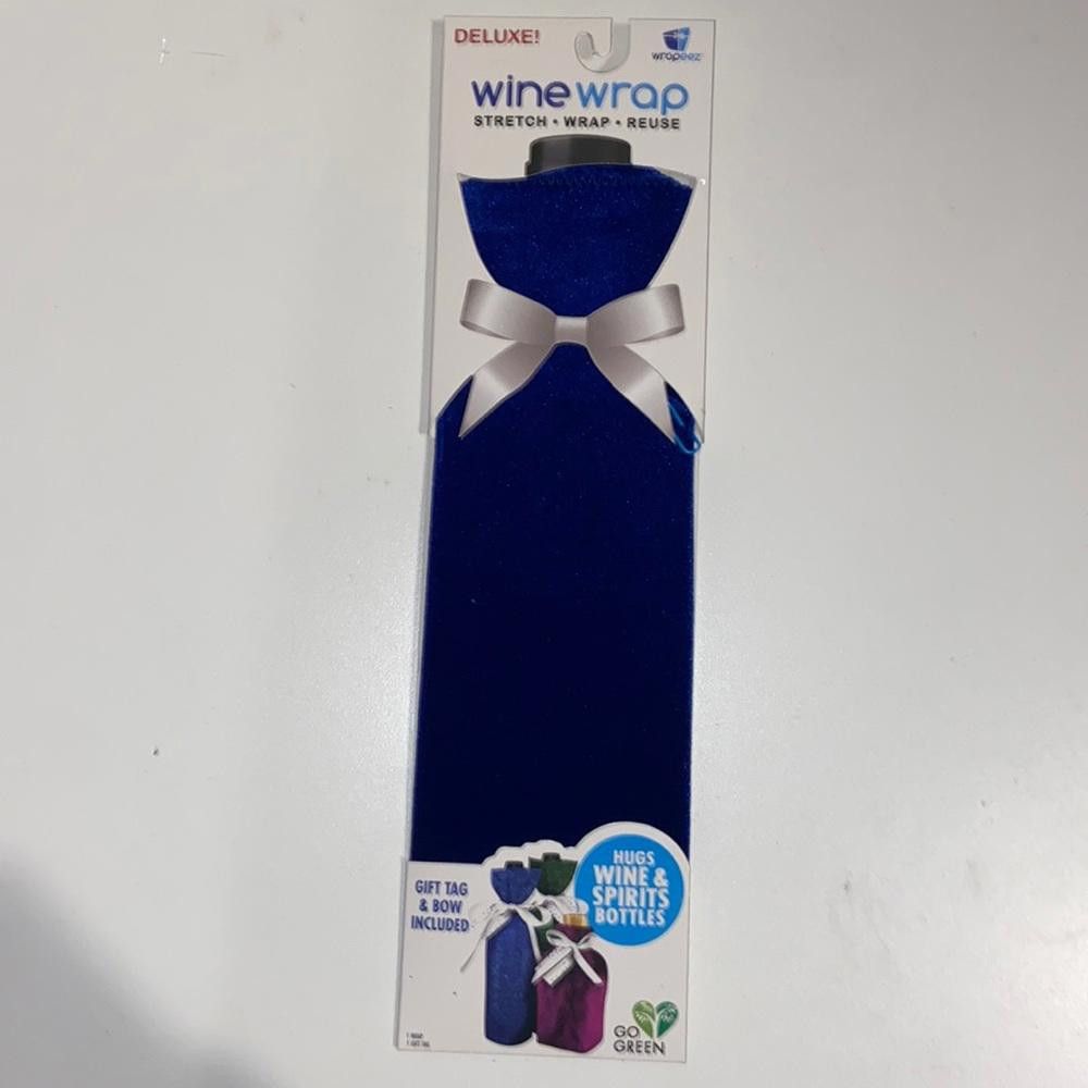Designer NWT Blue Velvet Fabric Bottle Gift Wrappers Size ONE SIZE - 2 Thumbnail