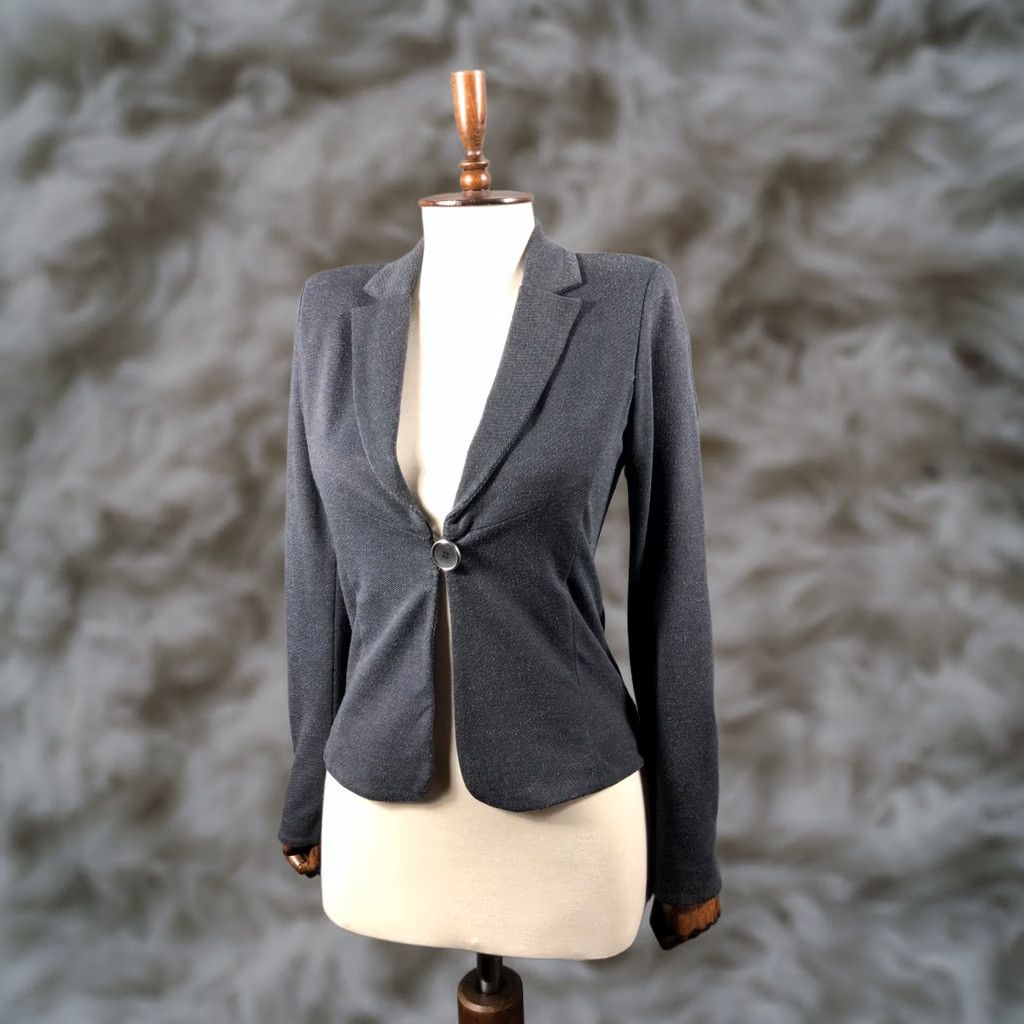 Vintage Armani Jeans Blazer Jacket Women M Gray Viscose Short Single-Breasted 3 Button Cuffs Solid Classic Coat Size 32" / US 10 / IT 46 - 1 Thumbnail