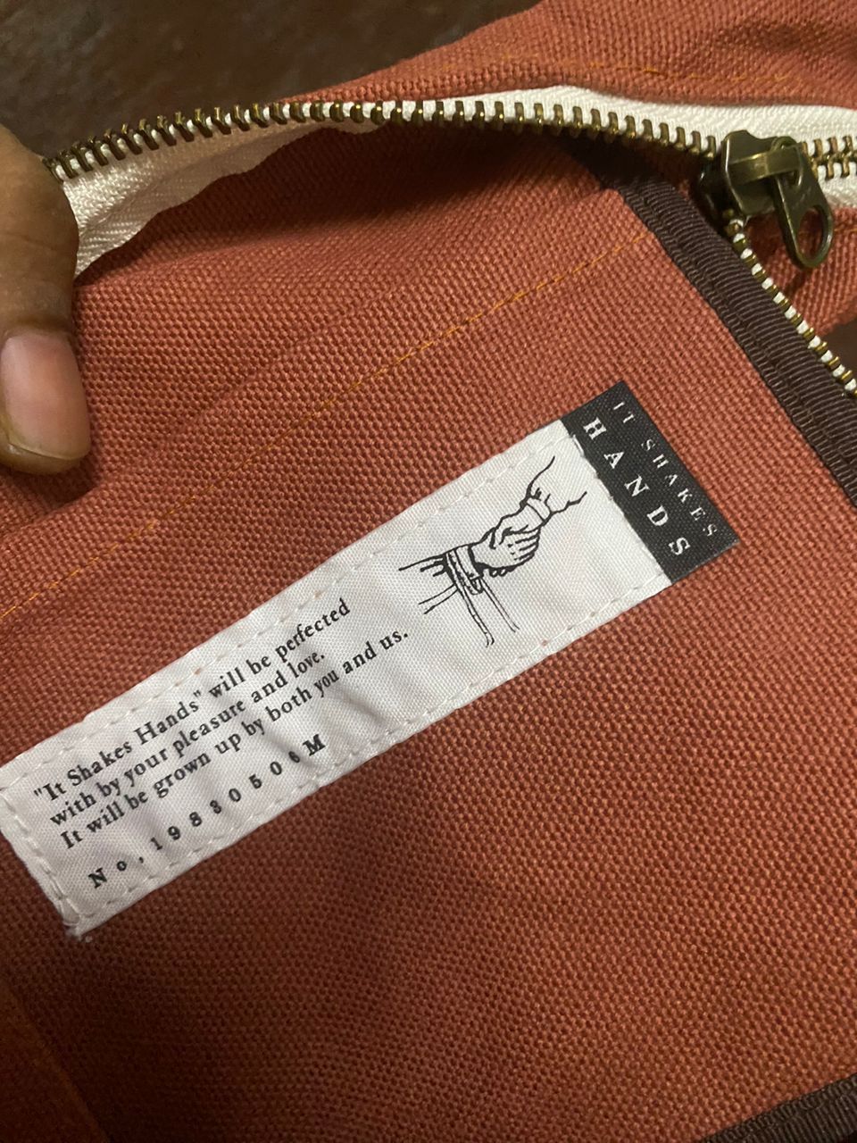 Japanese Brand “It shakes hands” brown canvas sling bag Size ONE SIZE - 6 Thumbnail