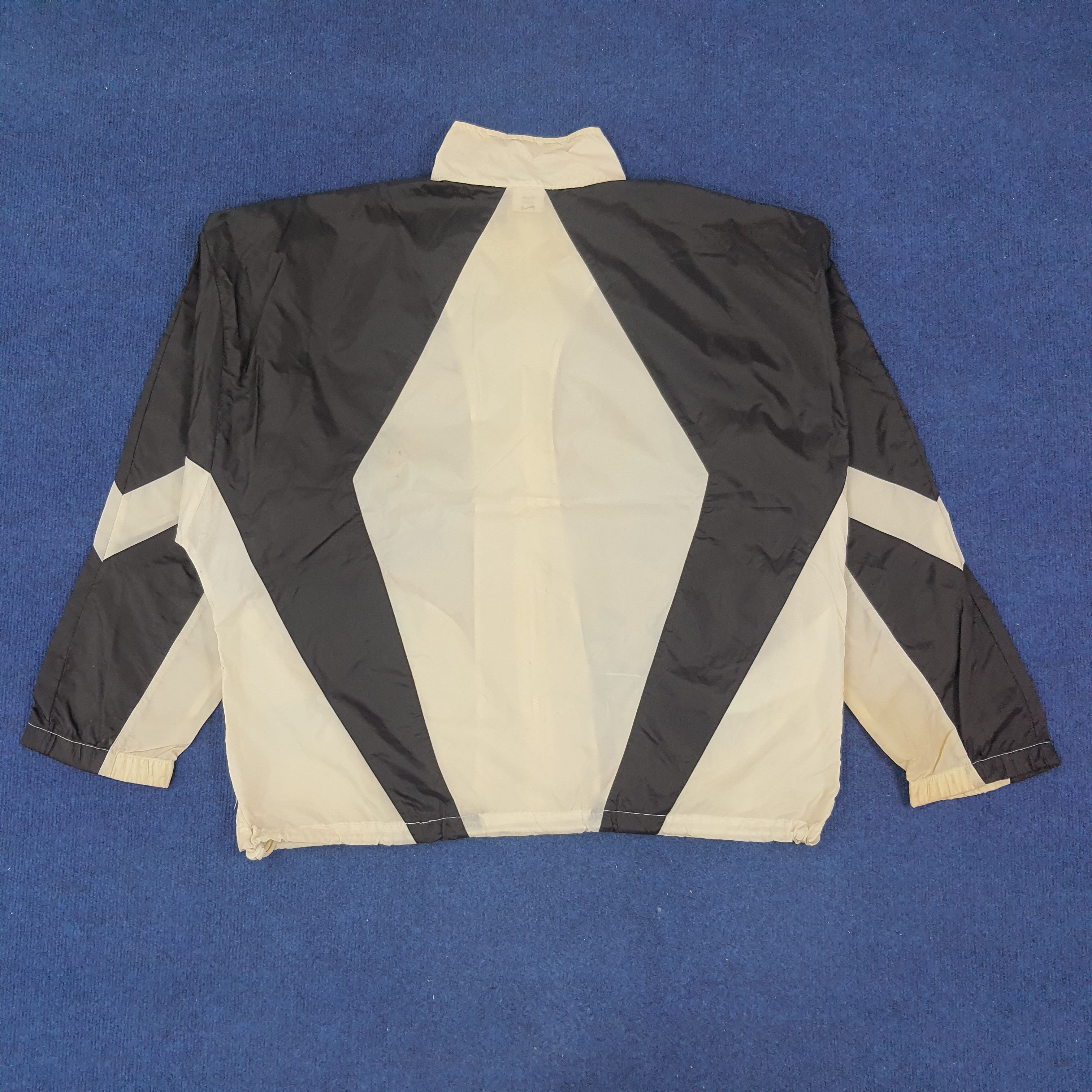 Nike × Vintage Vintage NIKE Sports Outdoor Jacket Size US XXL / EU 58 / 5 - 3 Thumbnail