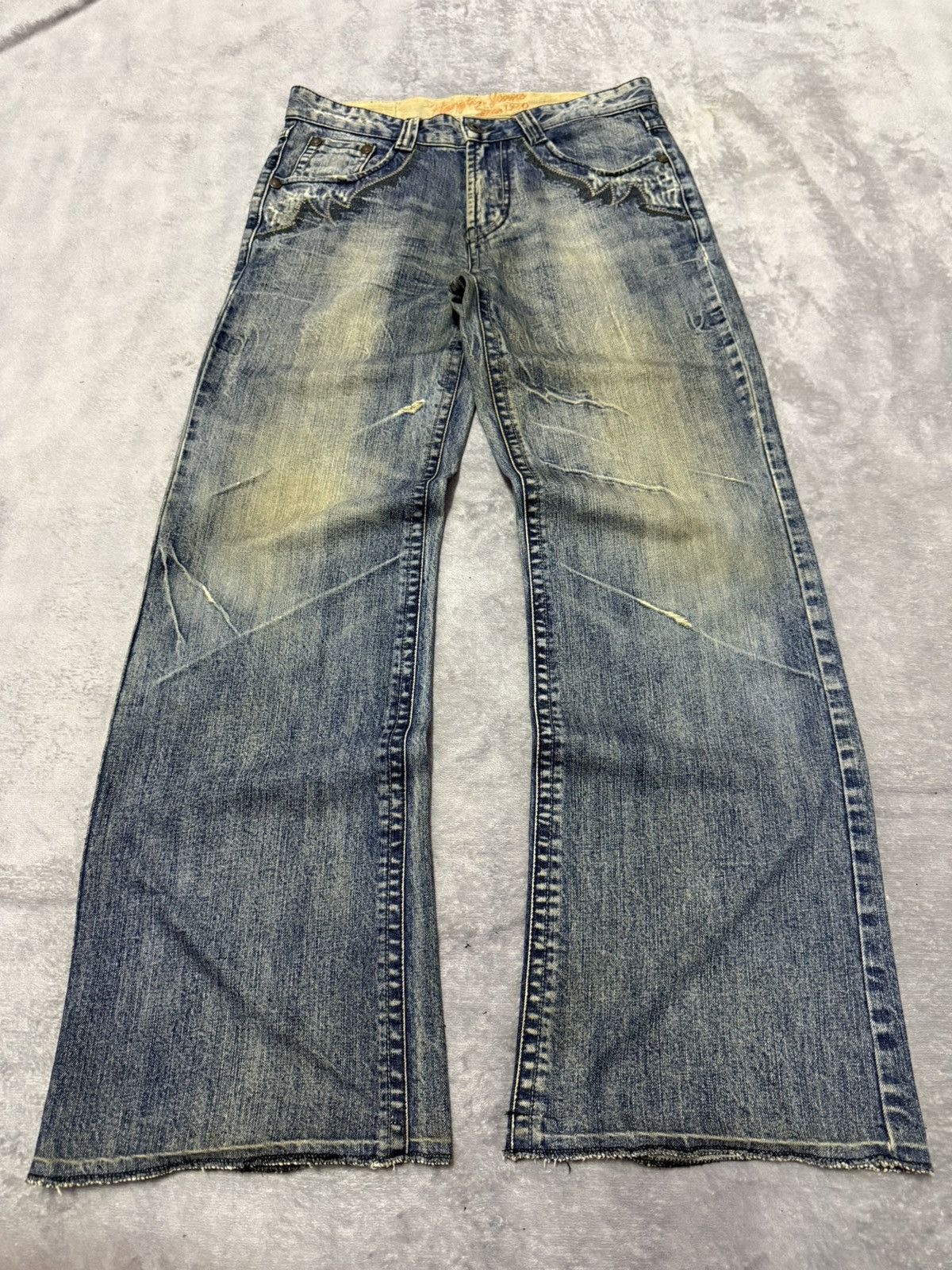 Japanese Brand Hang Ten Tribal Pocket Mud Wash Wide Leg Flared Jeans Size US 30 / EU 46 - 1 Thumbnail