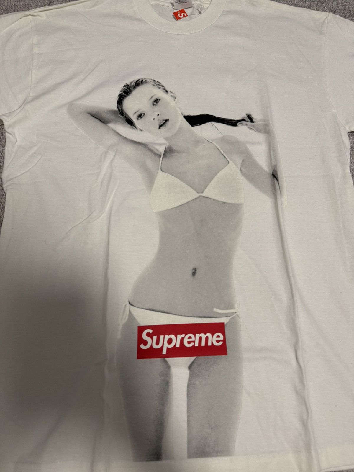 Supreme Supreme kate moss 10th anniversary tee T-shirt Size US L / EU 52-54 / 3 - 1 Thumbnail