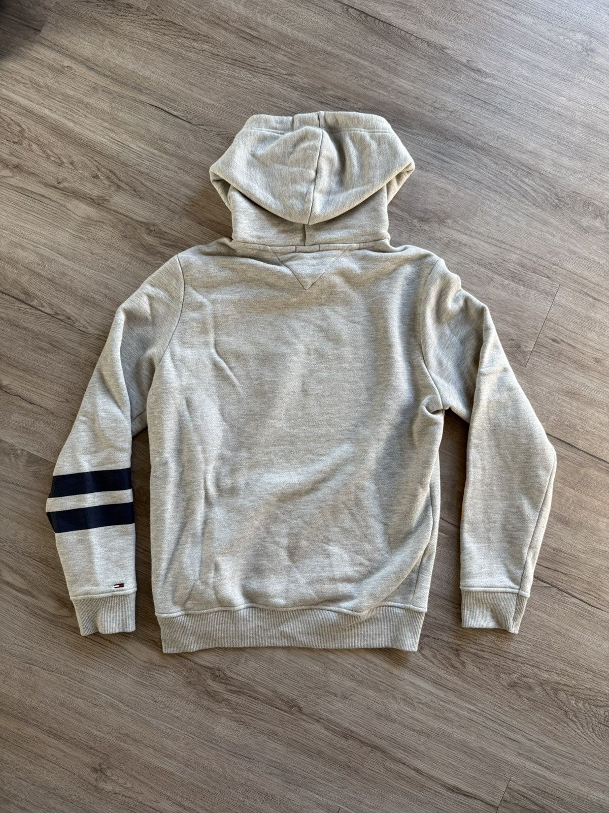 Tommy Hilfiger Tommy Hilfiger Hoodie Sweatshirt Size US M / EU 48-50 / 2 - 2 Thumbnail