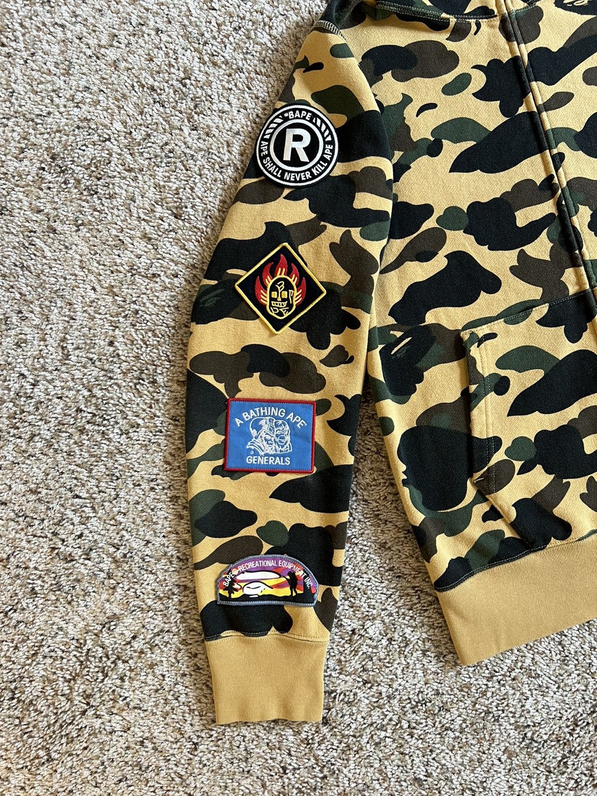 Bape 1st Camo Patched Shark Full Zip Hoodie Size US M / EU 48-50 / 2 - 7 Thumbnail