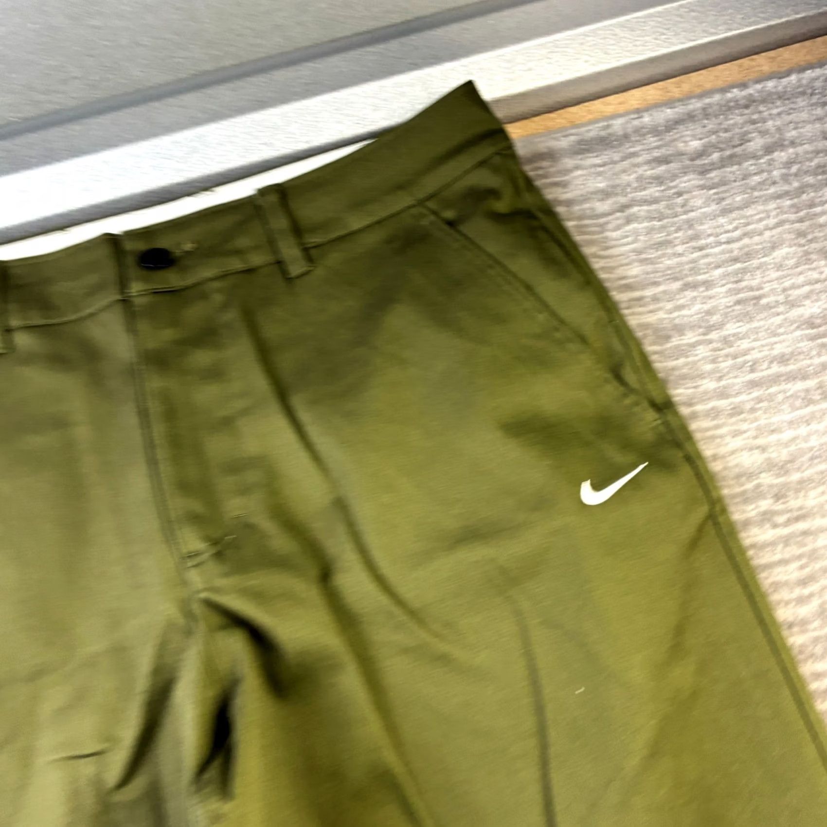 Nike Nike Pants Mens 34x32 Olive Military Green Baggy Wide Leg Chino Relaxed Straight 90s Army Casual Reserved Mens Size US 34 / EU 50 - 4 Thumbnail
