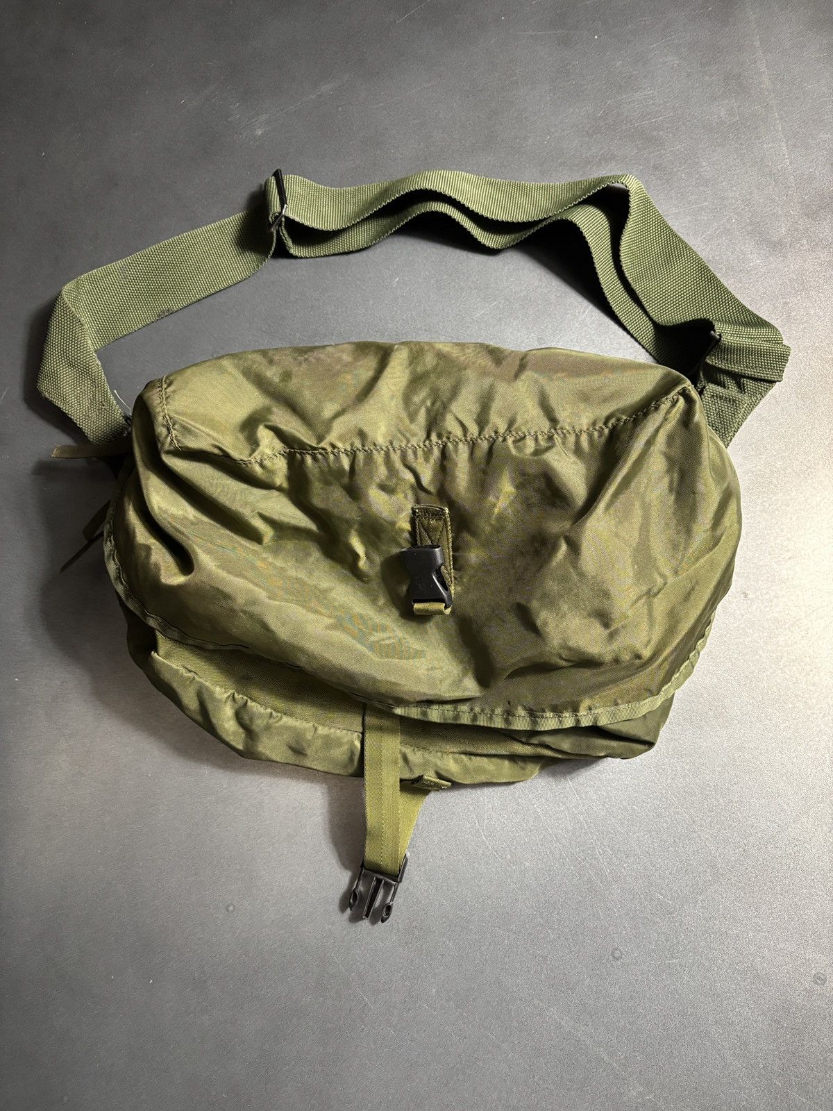 Vintage Vintage Military Bag Medical MultiZip Cargo Pouch Messenger Size ONE SIZE - 24 Thumbnail