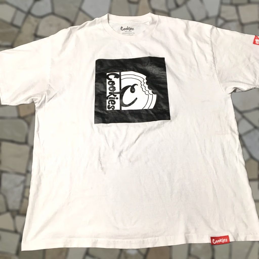 Vintage Cookies Logo T-Shirt Mens Size 2X white Bitten Cookie Graphic Tee Shortsleeve Size US XXL / EU 58 / 5 - 1 Thumbnail