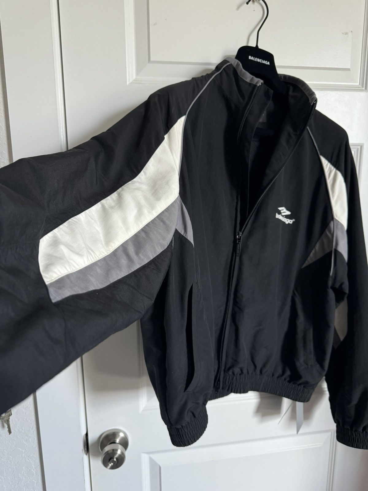 Balenciaga Balenciaga Winter 23 3B Logo Regular Fit Track Suit Jacket Size US XL / EU 56 / 4 - 4 Thumbnail