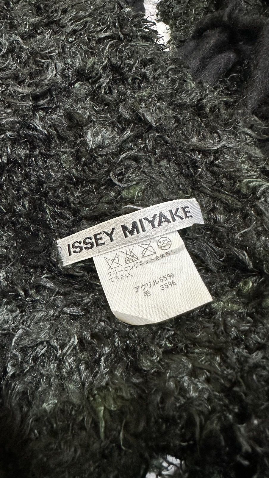Issey Miyake AW 2002 Issey Miyake Black Olive Twisted Wool Scarf/ Muffler Size ONE SIZE - 2 Thumbnail