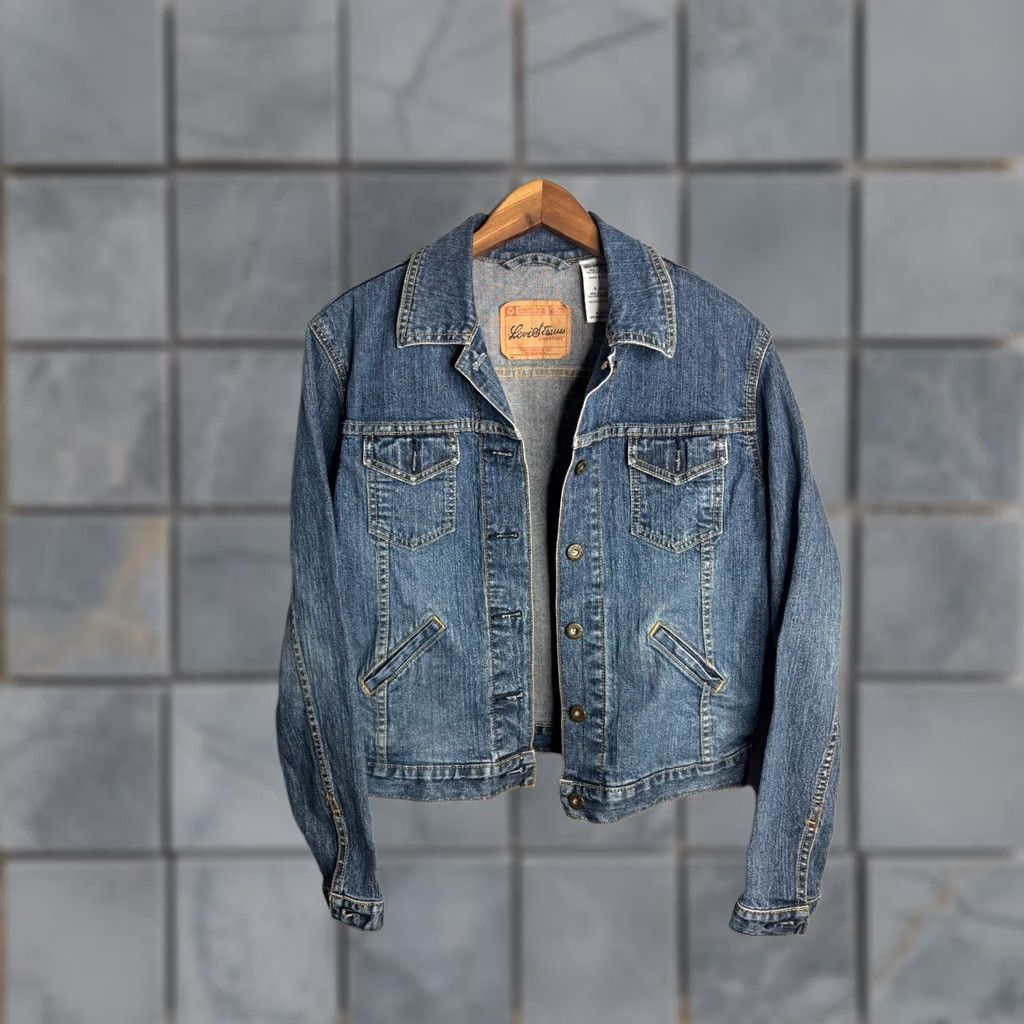 Vintage Signature by Levi Strauss & Co. Trucker Jacket Womens Size S Blue 6312 Short Jacket Size S / US 4 / IT 40 - 1 Thumbnail