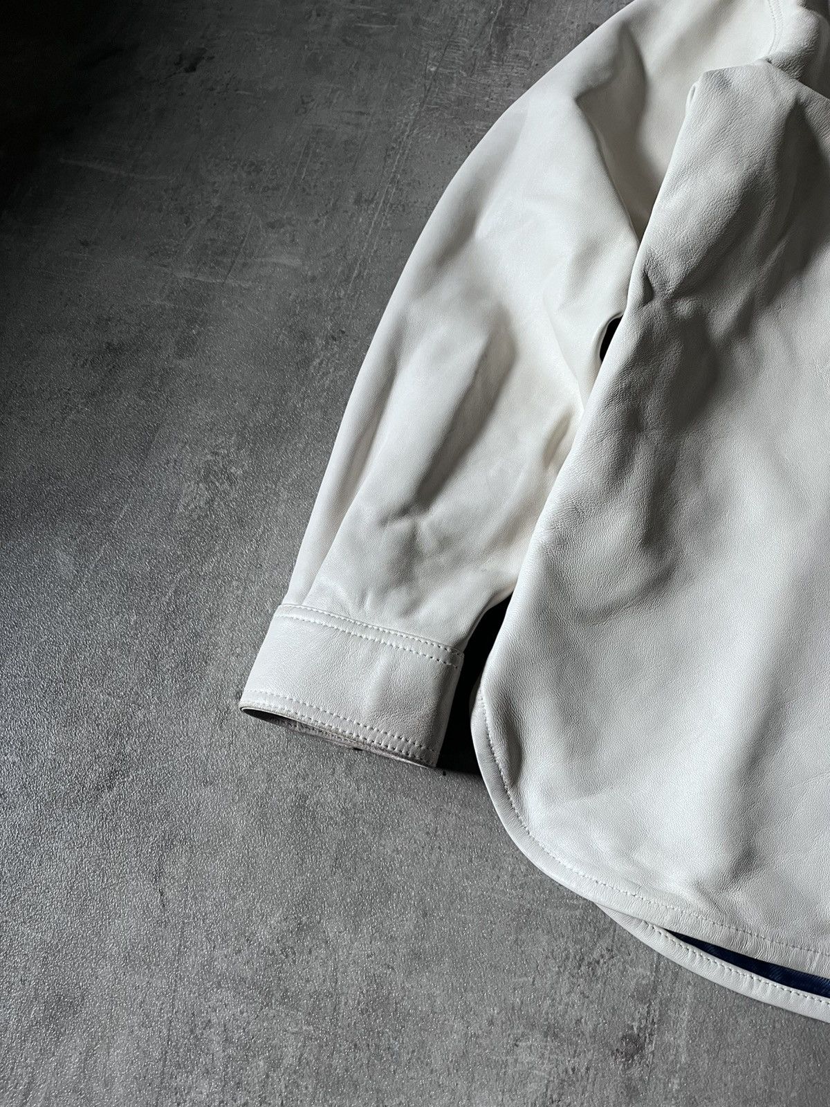 Acne Studios Acne Studios Bia Konst white lamb leather shirt jacket rare Size US M / EU 48-50 / 2 - 2 Thumbnail