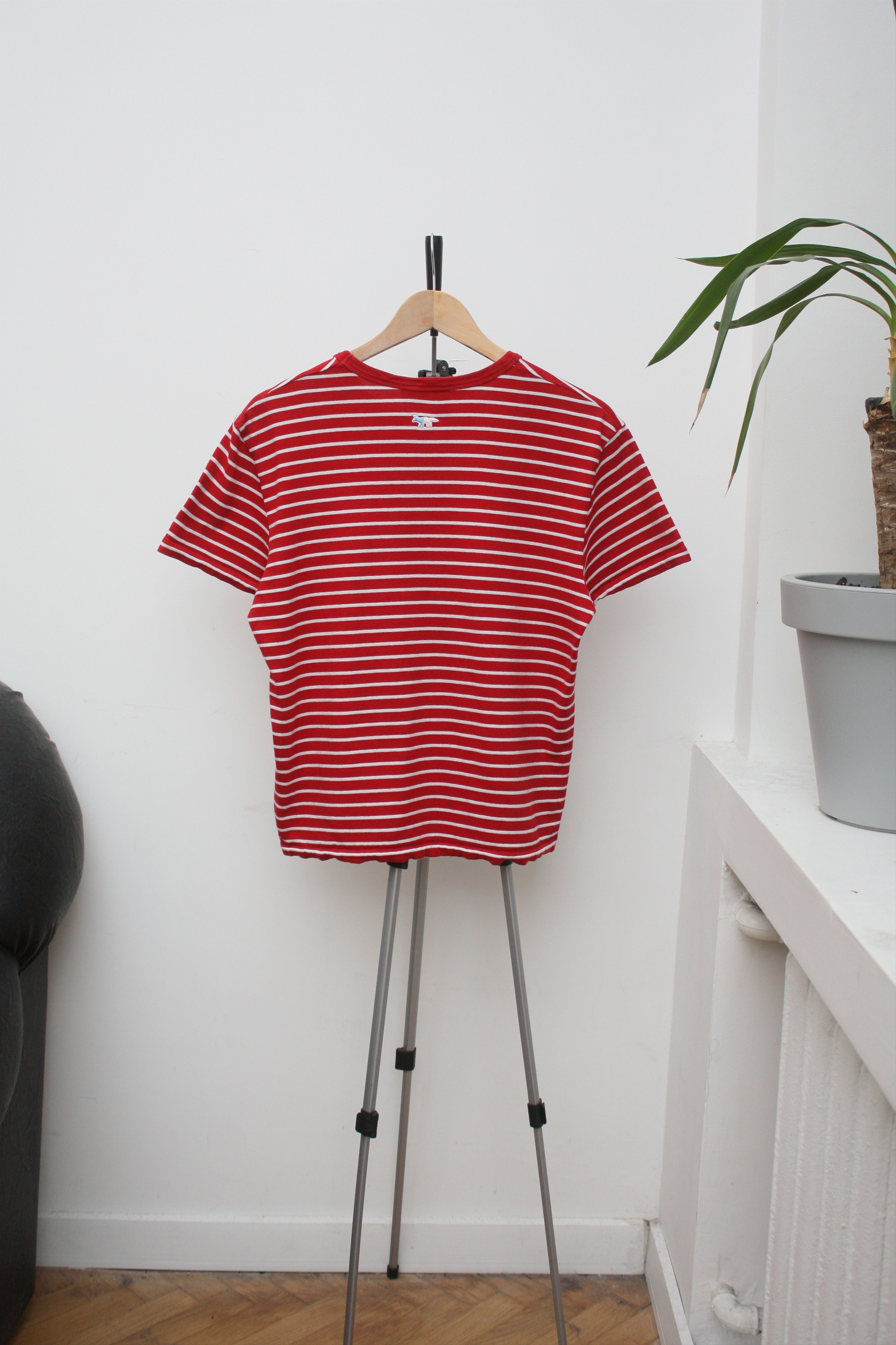 Maison Kitsune Maison Kitsune Red Striped T-Shirt Women's Medium Size M / US 6-8 / IT 42-44 - 3 Thumbnail