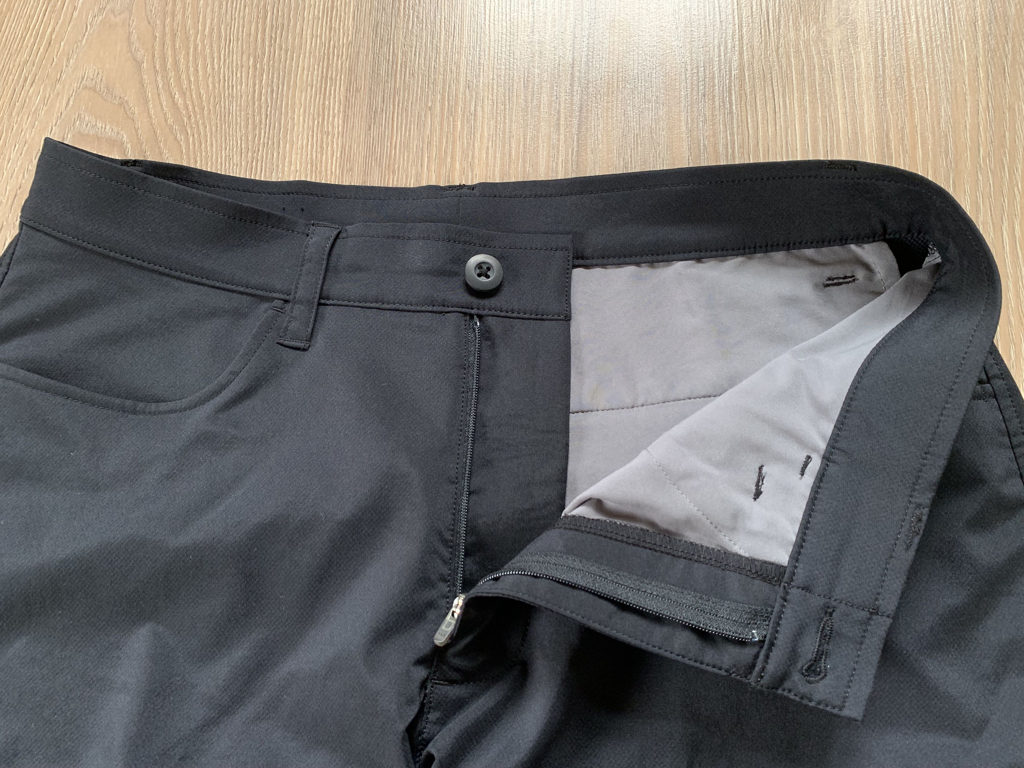 Under Armour Under Armour Black Breatheble Sport SweatPants Size US 32 / EU 48 - 5 Thumbnail
